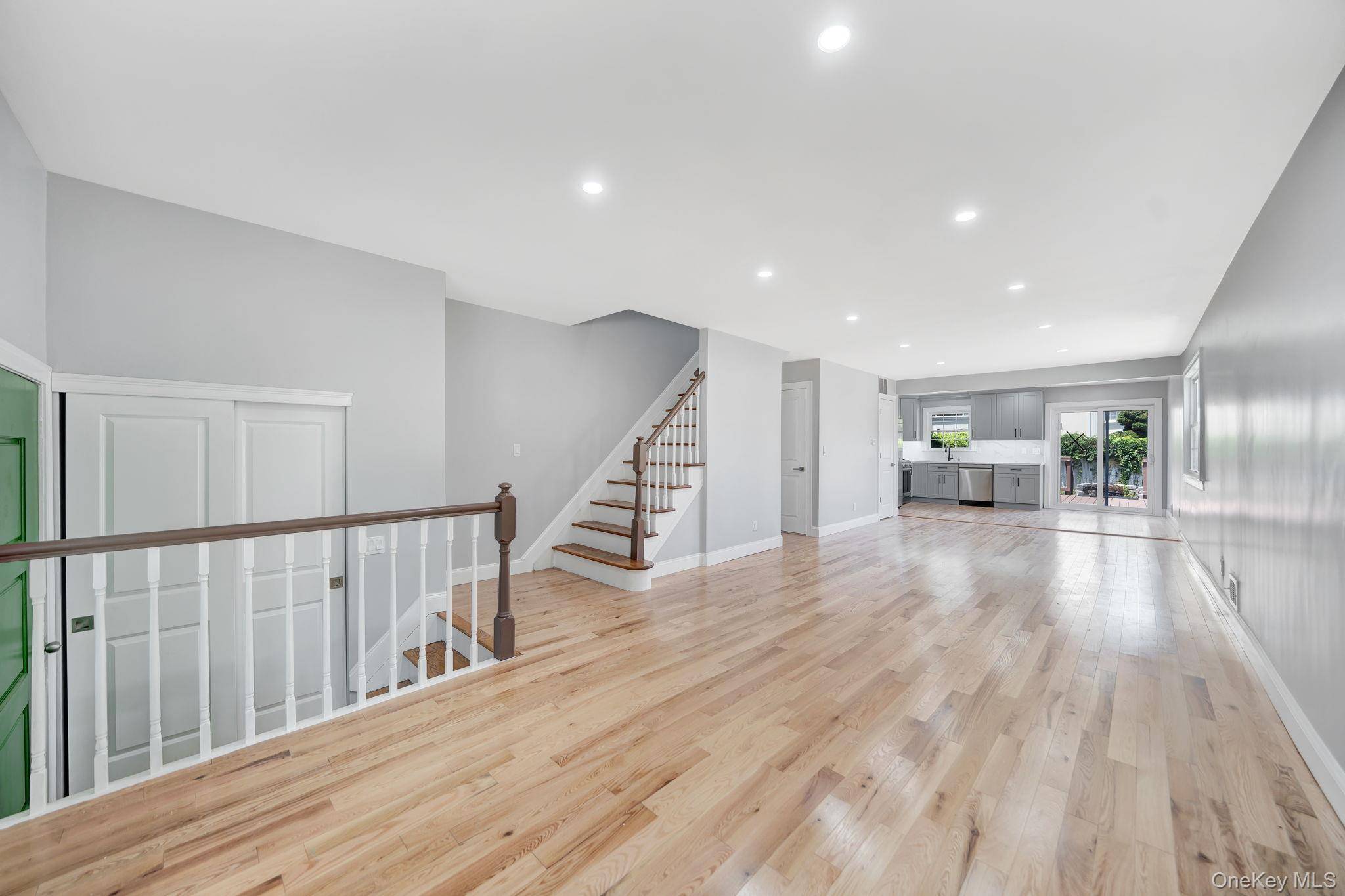 5 Notus AVE, Staten Island, NY 10312