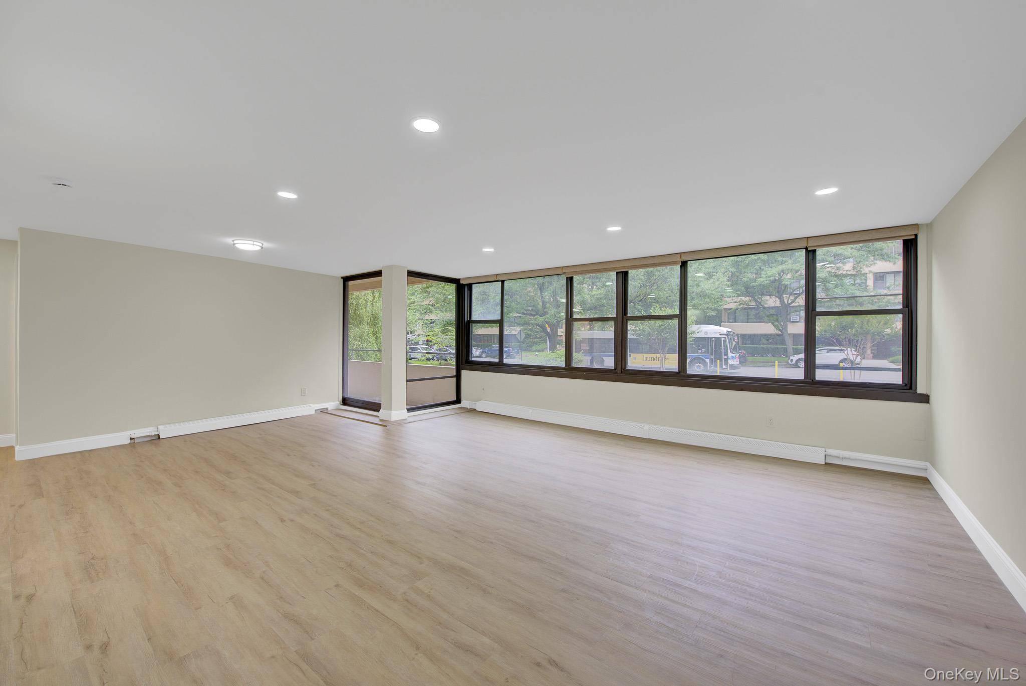 166-10 Powells Cove BLVD #2C, Whitestone, NY 11357