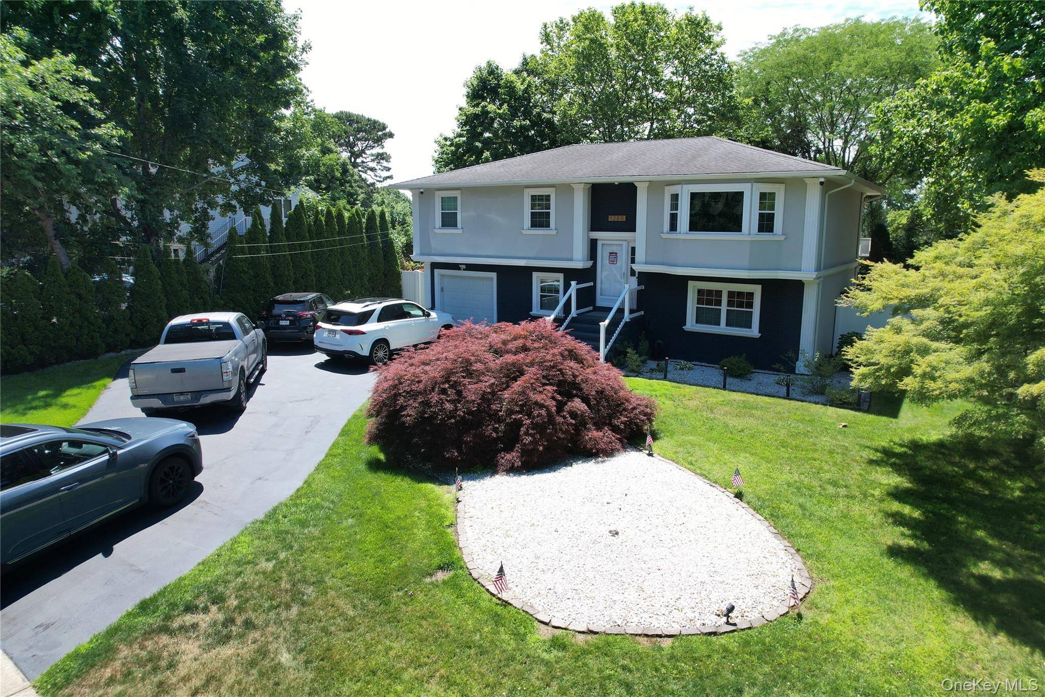 1280 Church ST, Bohemia, NY 11716