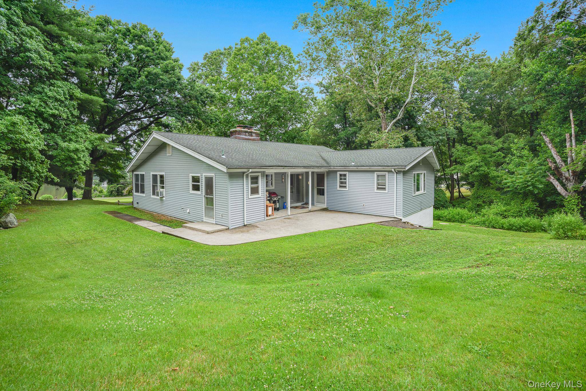 142 Westchester AVE, Buchanan, NY 10511