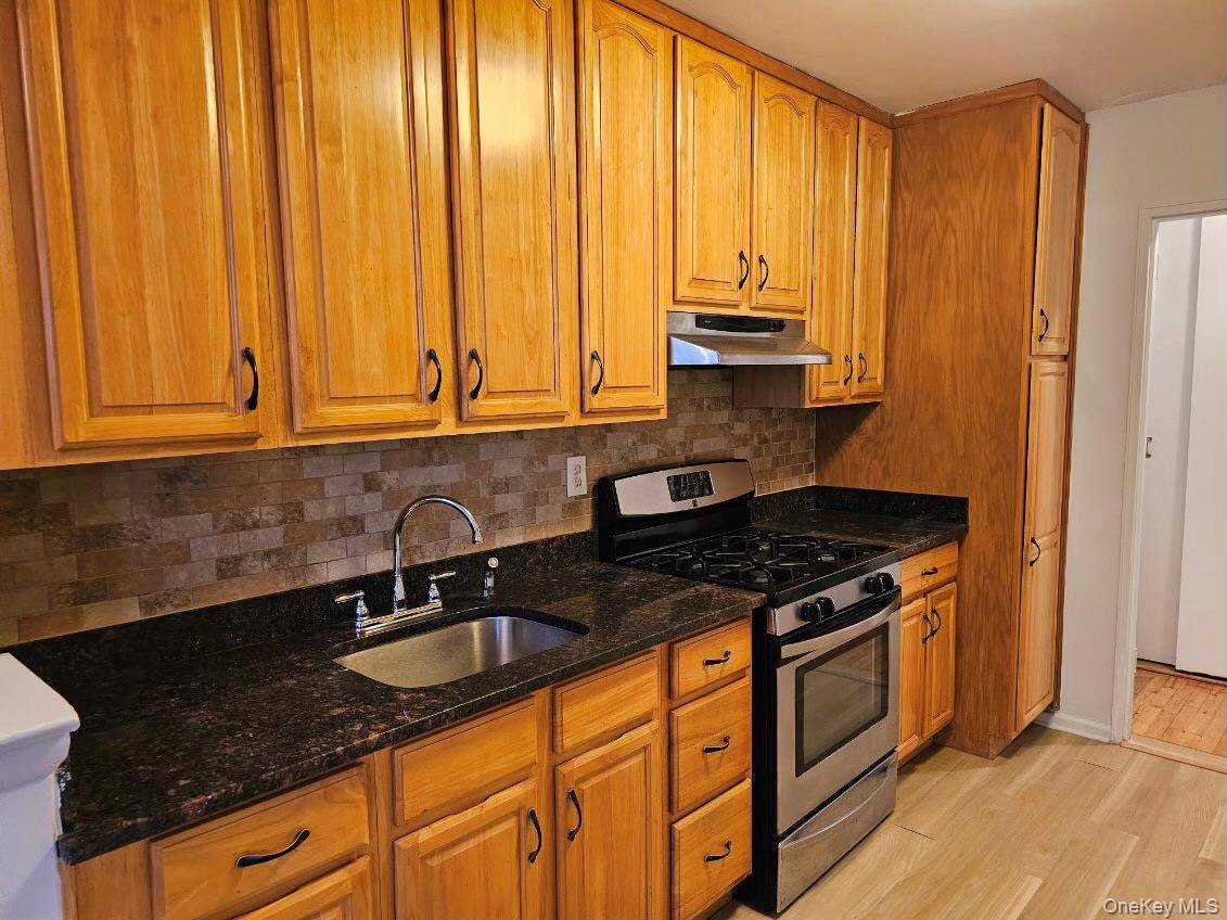 151-05 Cross Island Pkwy #3E, Whitestone, NY 11357