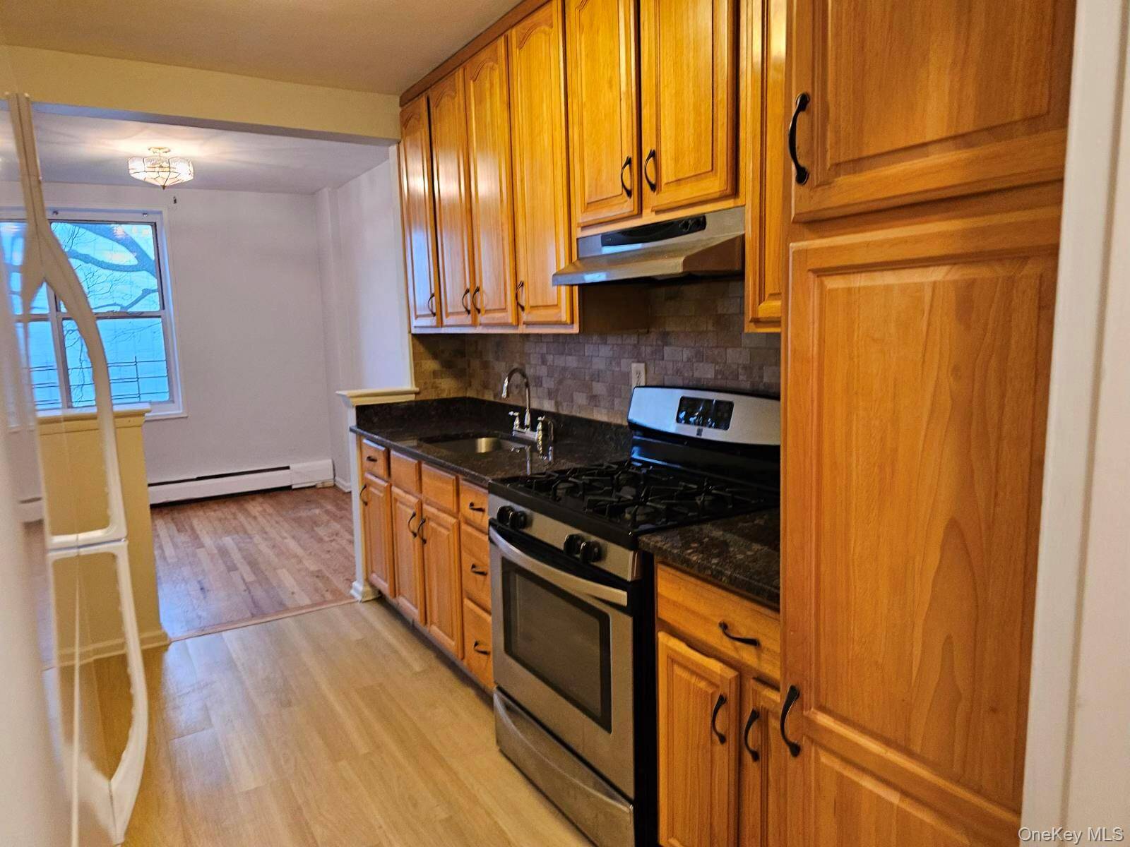 151-05 Cross Island Pkwy #3E, Whitestone, NY 11357