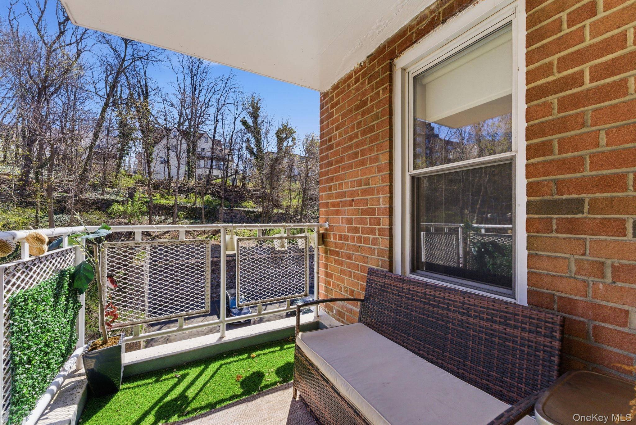 250 N Broadway #5B, Yonkers, NY 10701