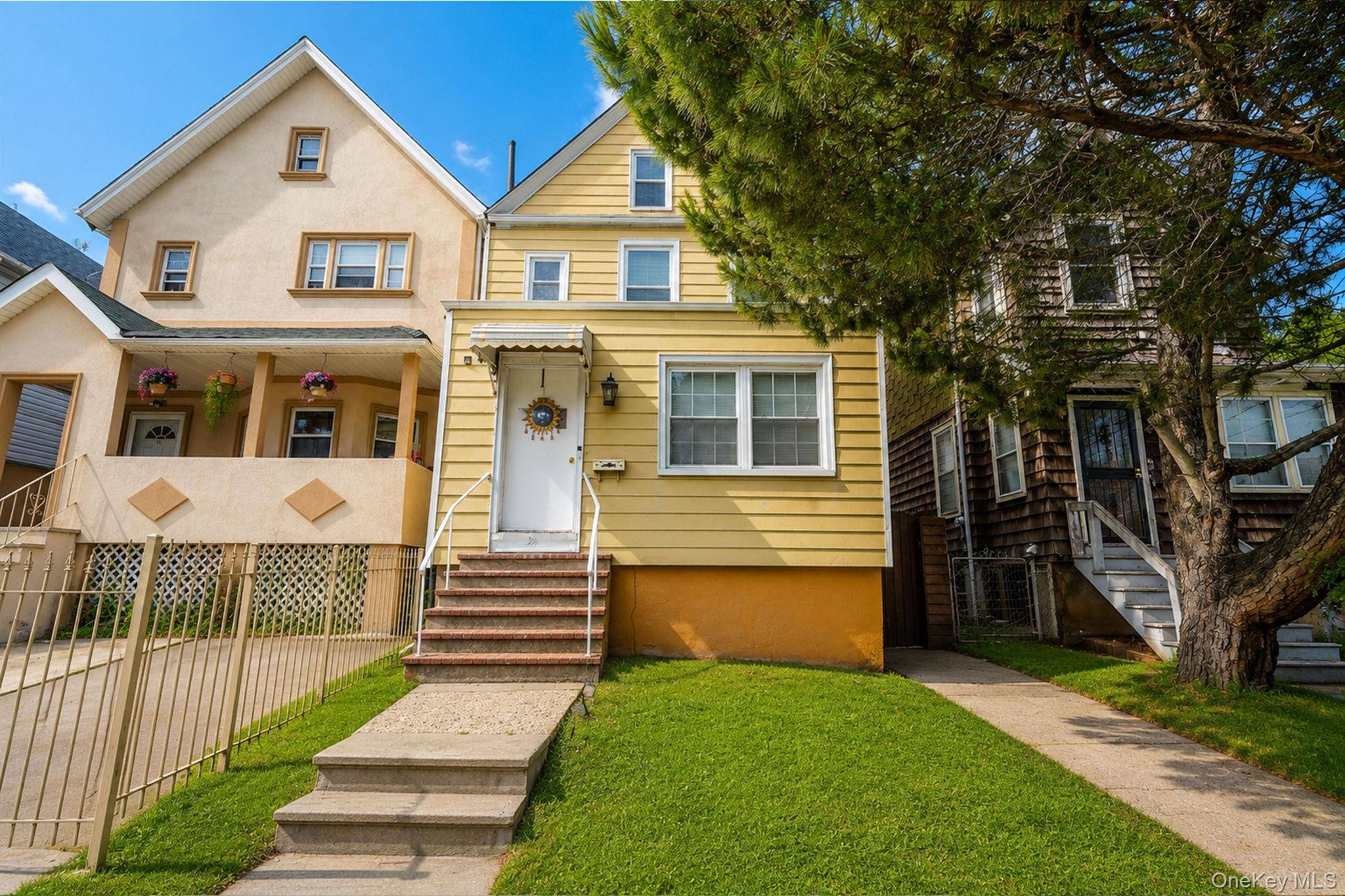 34 Simonson PL, Staten Island, NY 10302