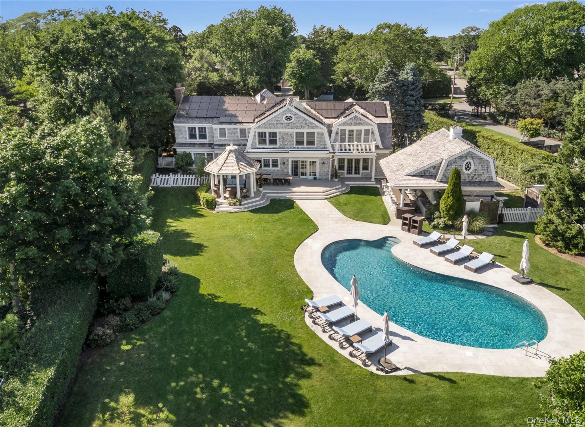 275 Main ST, Westhampton Beach, NY 11978