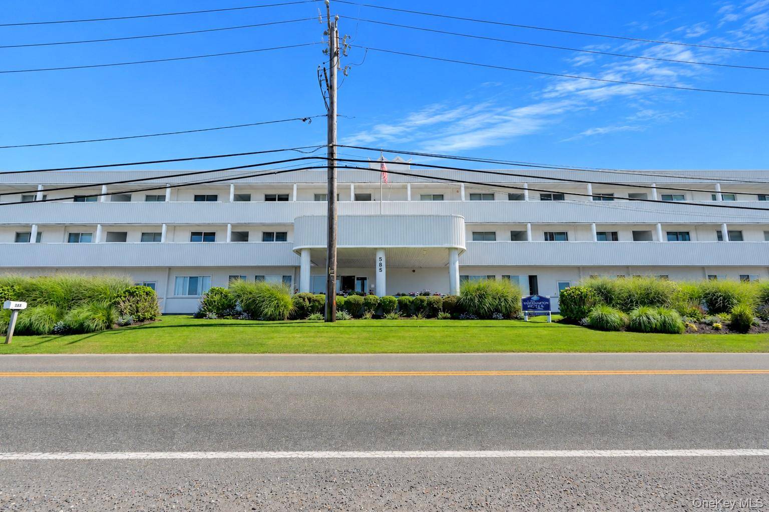 585 Dune RD #A-21, Westhampton Beach, NY 11978