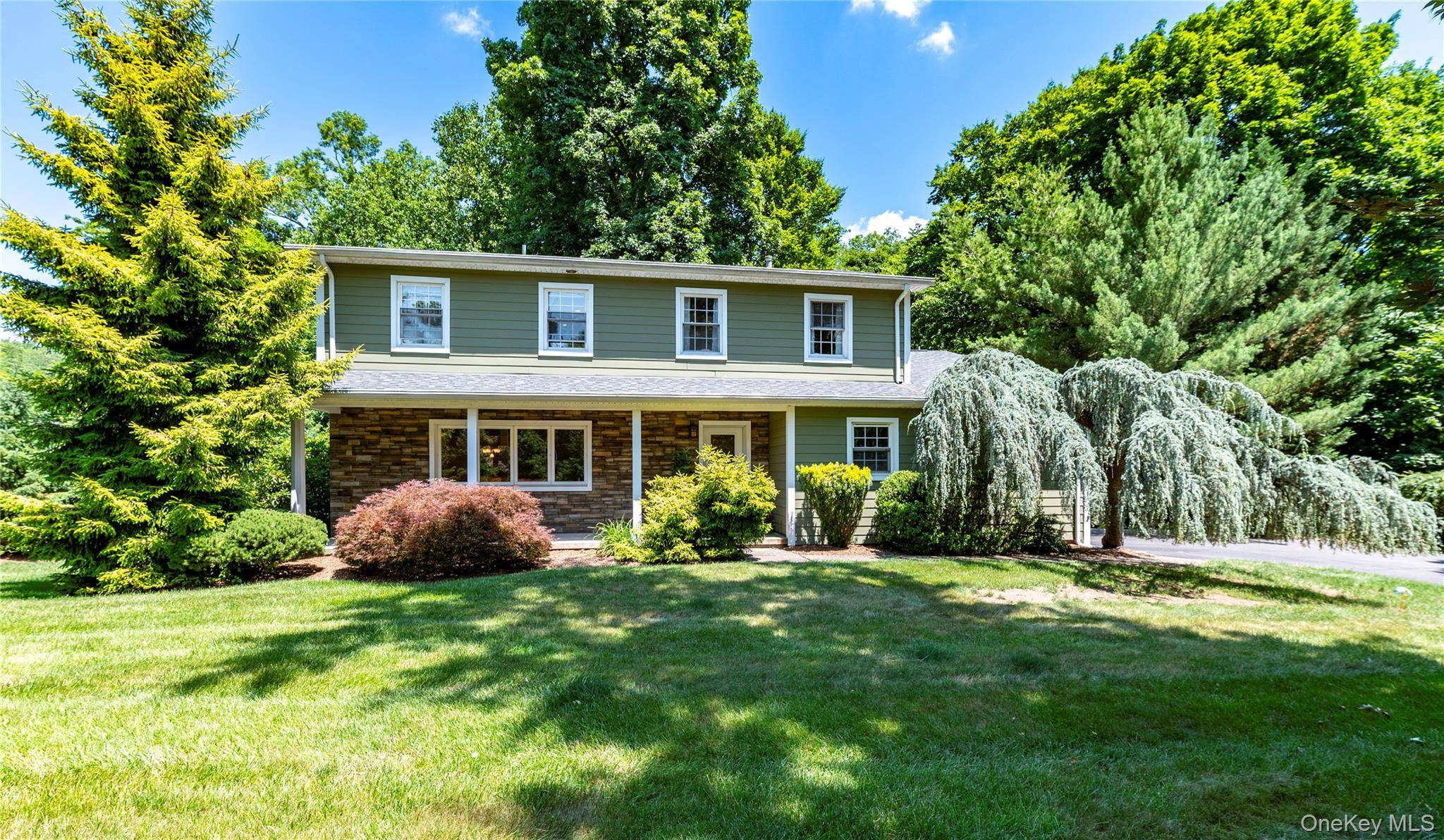 12 Sickletown RD, Pearl River, NY 10965