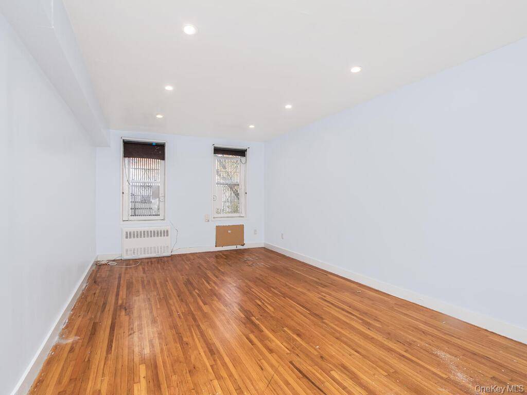6535 Broadway #2E, Bronx, NY 10471