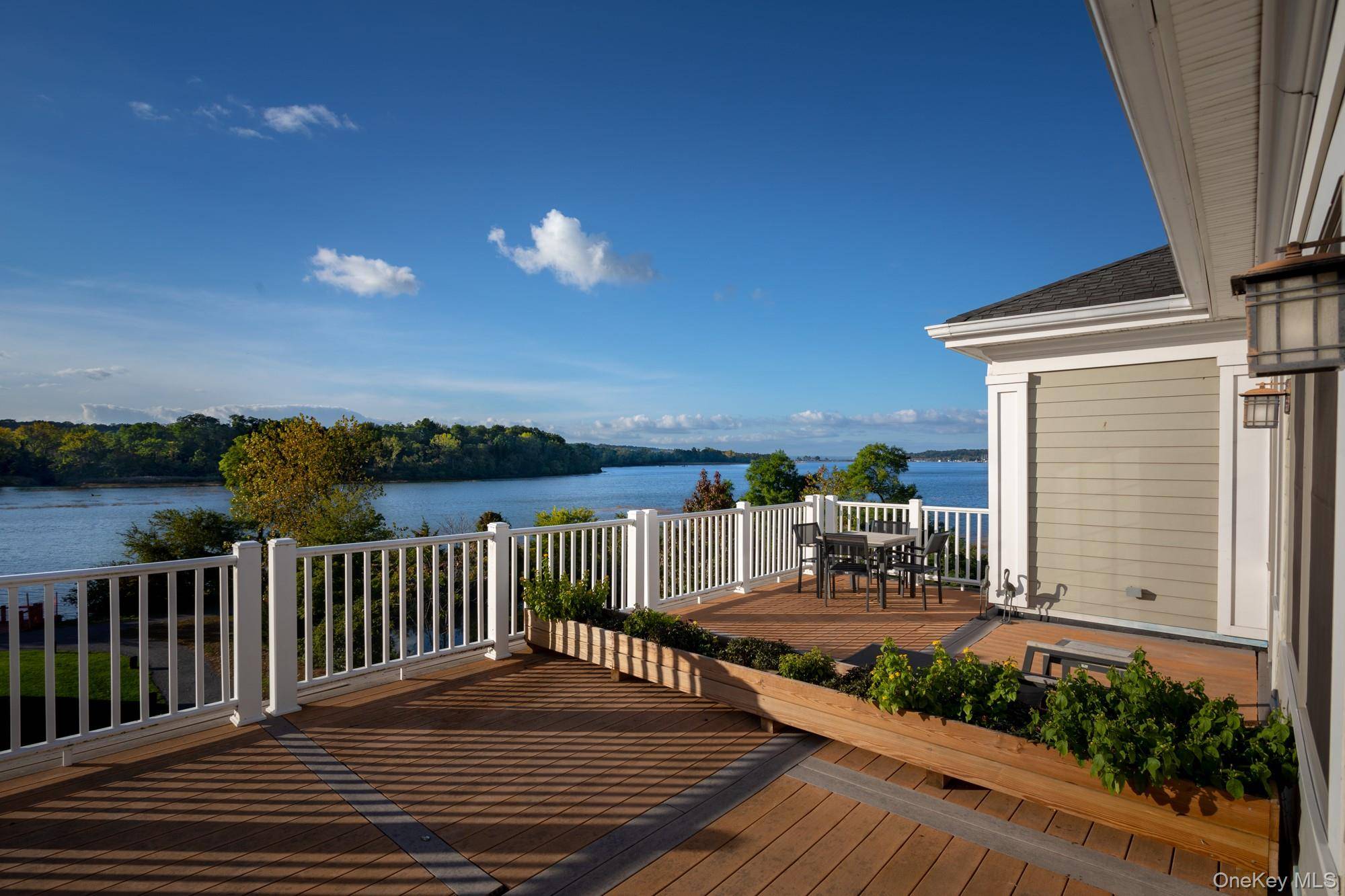 61 Bryant AVE #317, Roslyn Harbor, NY 11576
