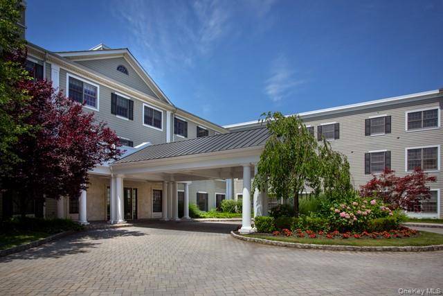 61 Bryant AVE #317, Roslyn Harbor, NY 11576