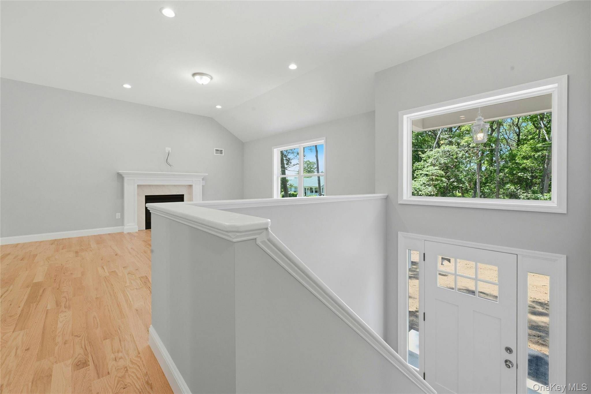37 2nd ST, Moriches, NY 11955