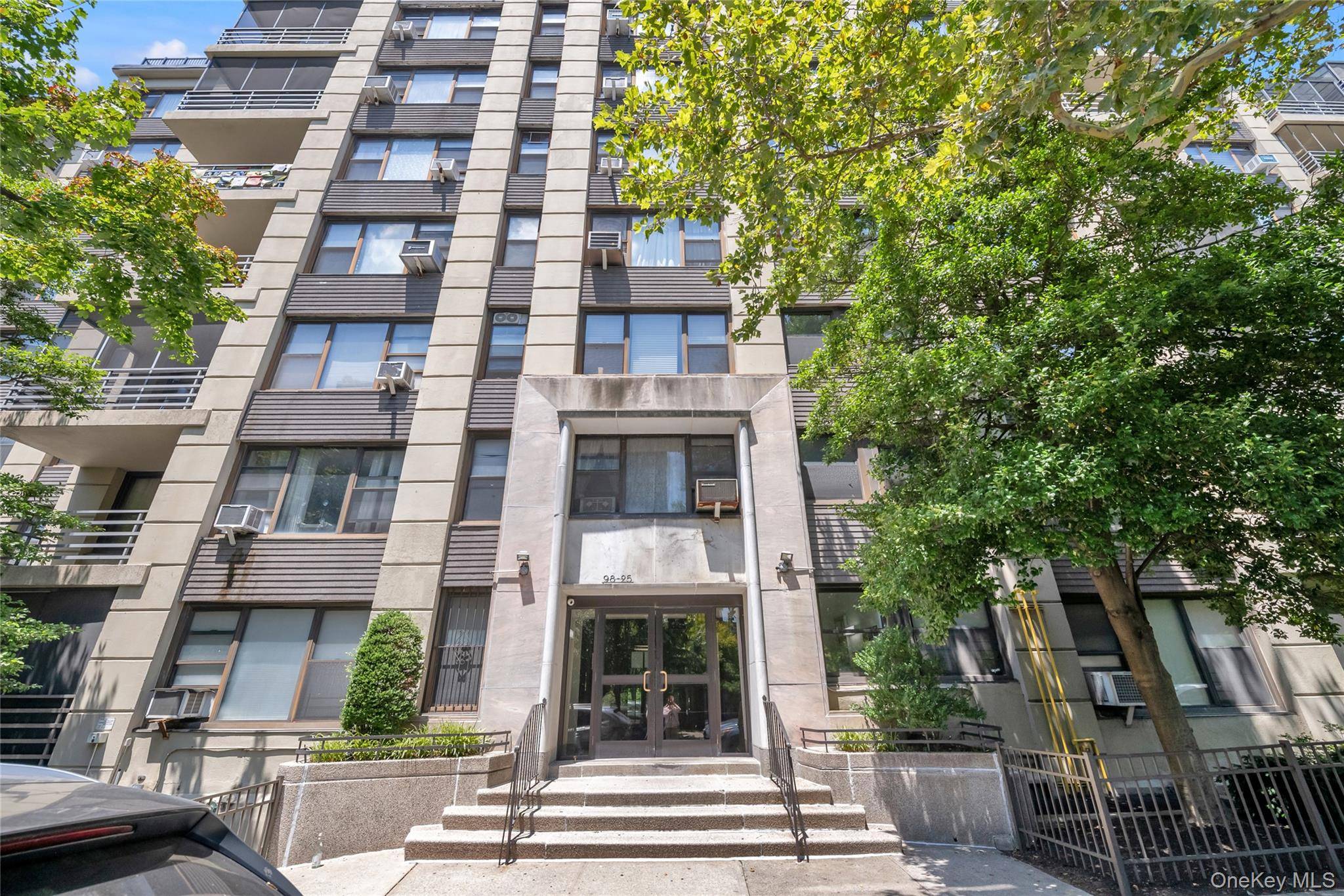 98-25 64th RD #6F, Rego Park, NY 11374