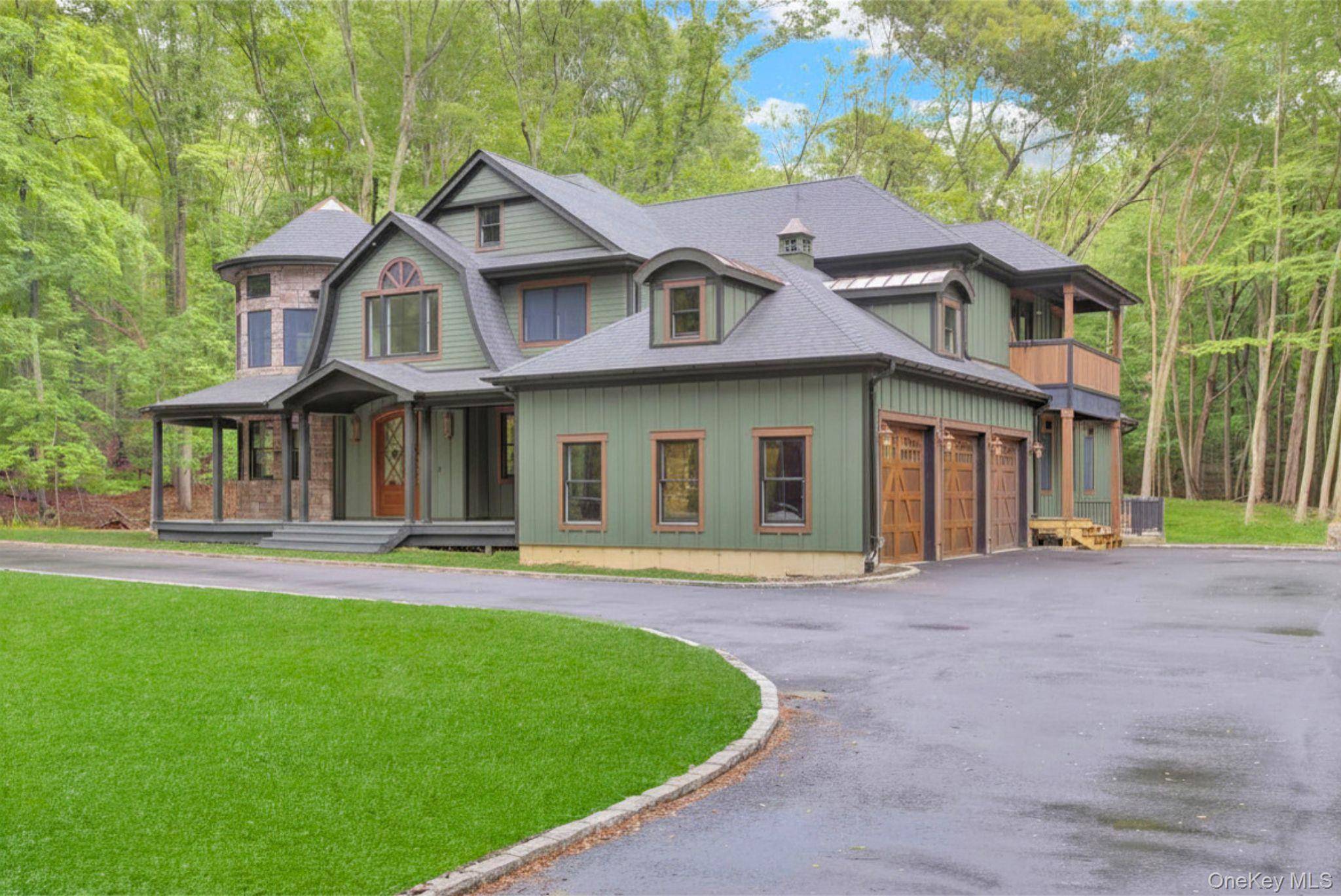 301 Old Mill RD, Saint James, NY 11780