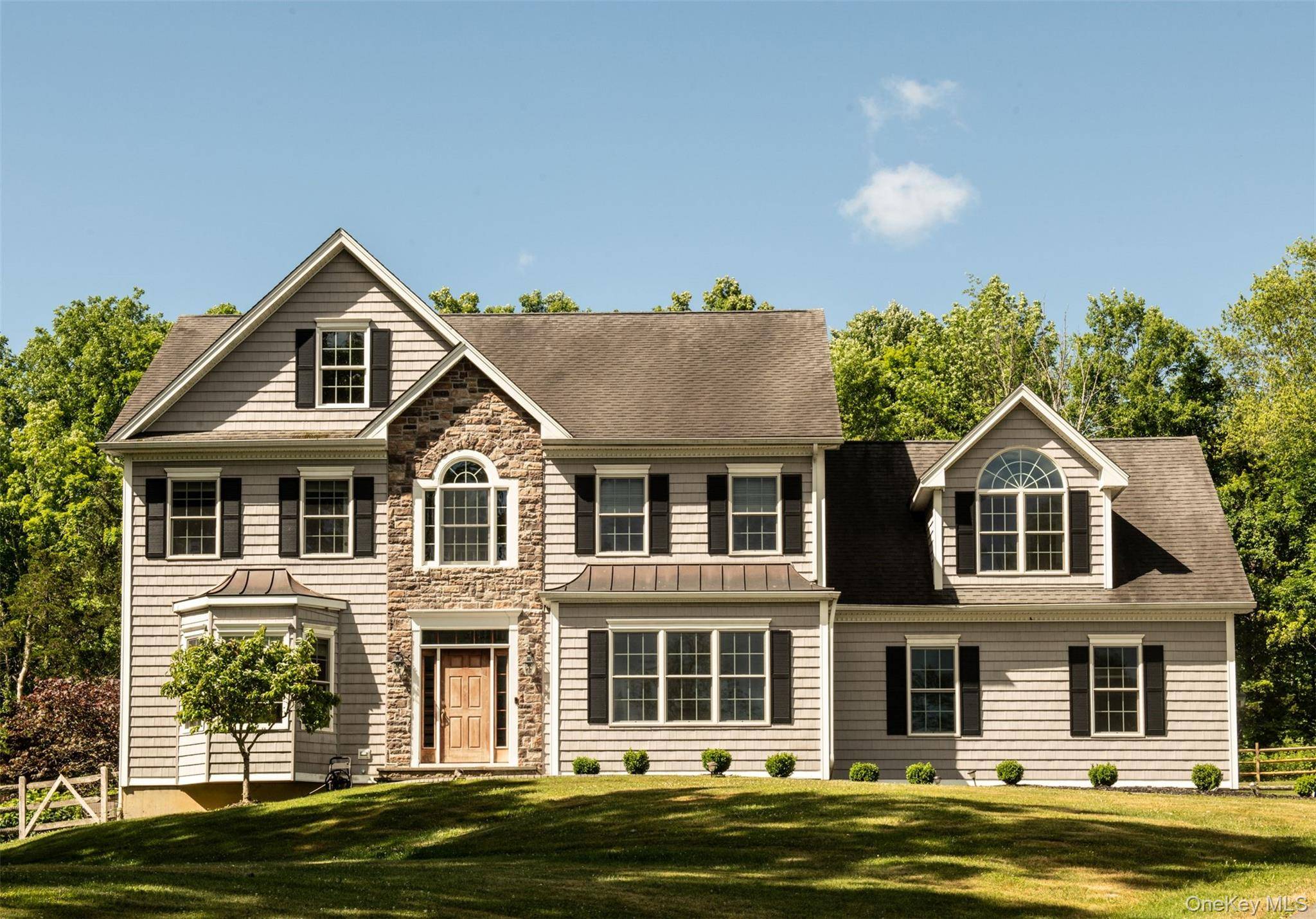 28 Crimson Hill RD, Rhinebeck, NY 12572