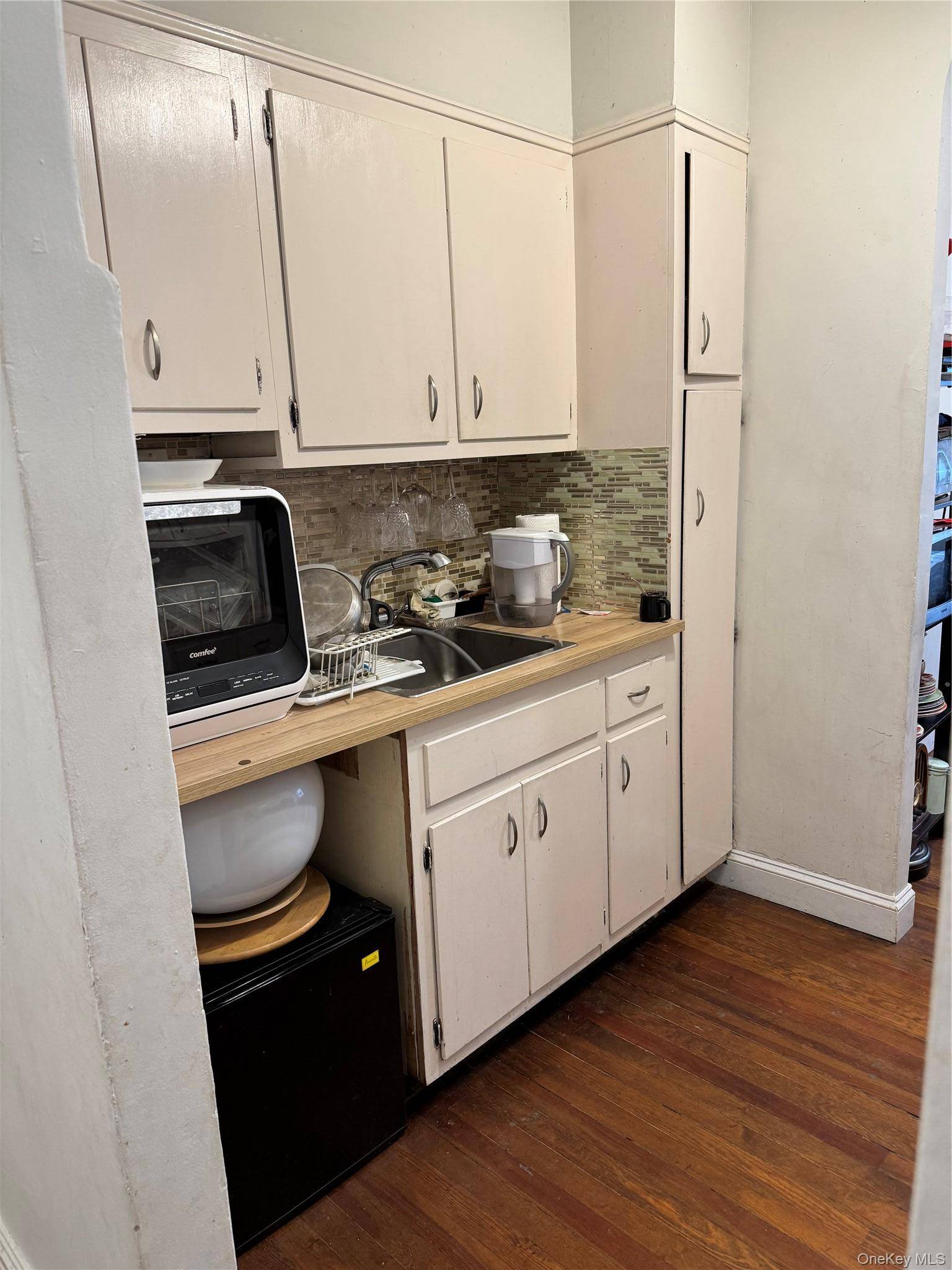 2922 Barnes AVE #6L, Bronx, NY 10467