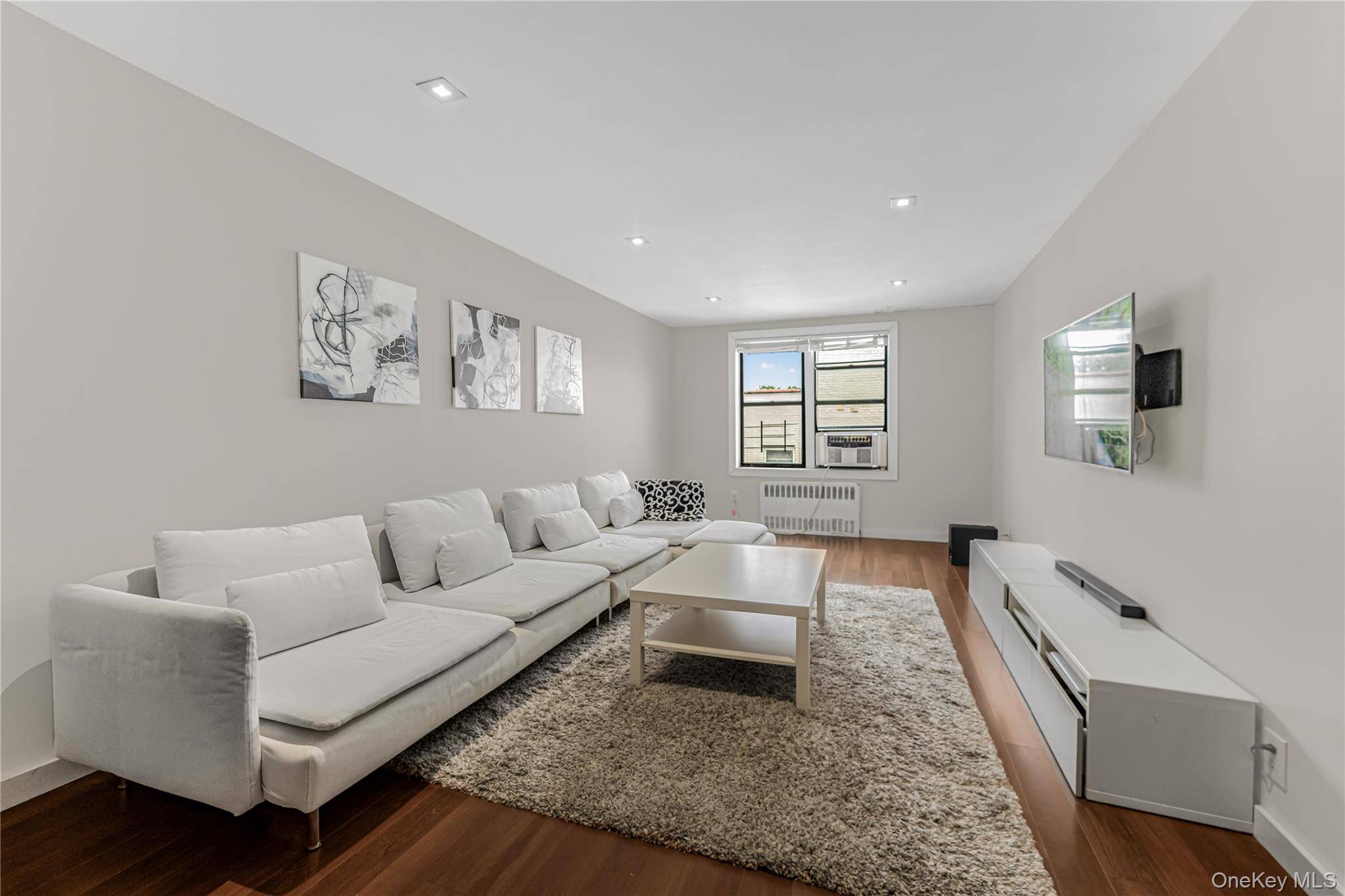 77 Bronx River RD #5H, Yonkers, NY 10704