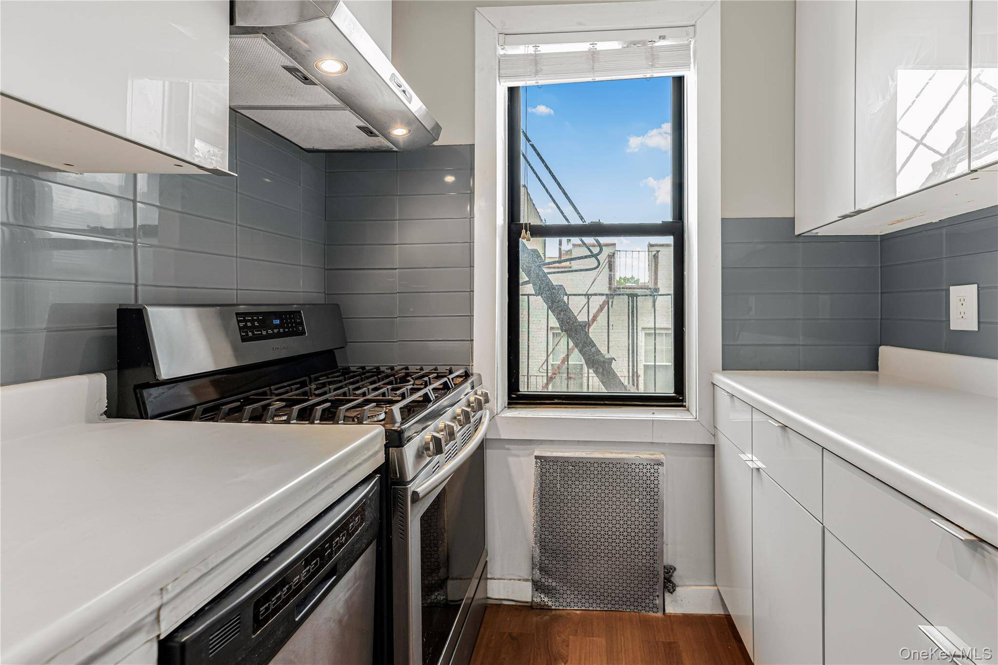 77 Bronx River RD #5H, Yonkers, NY 10704