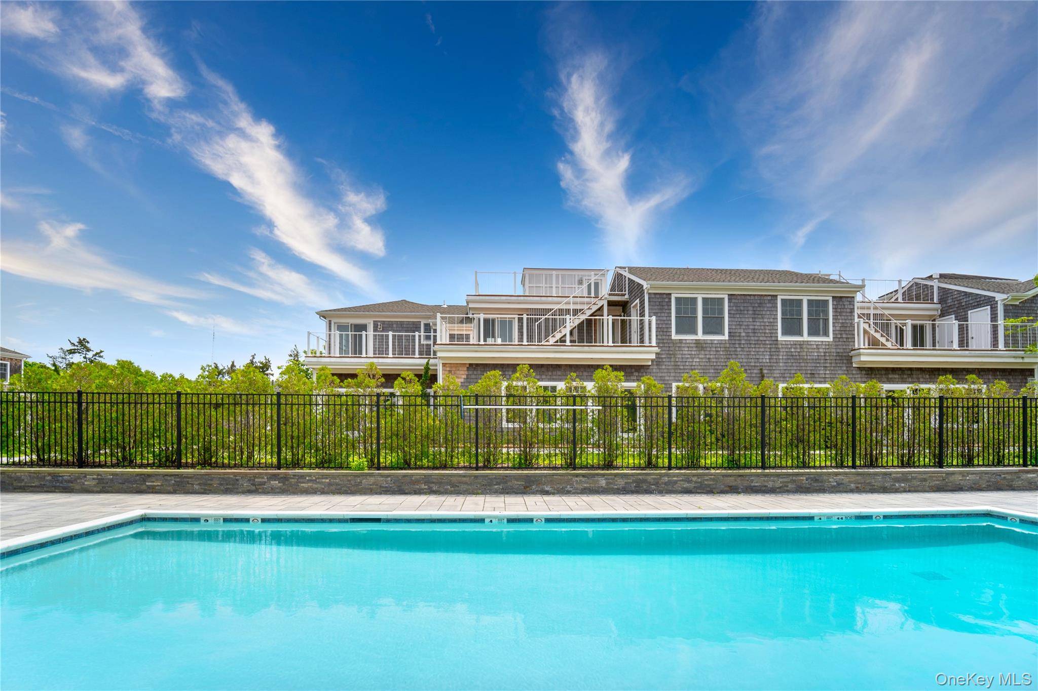 68 Foster AVE #4, Hampton Bays, NY 11946