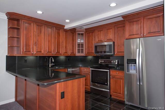 5000 Townhouse DR #1505, Coram, NY 11727