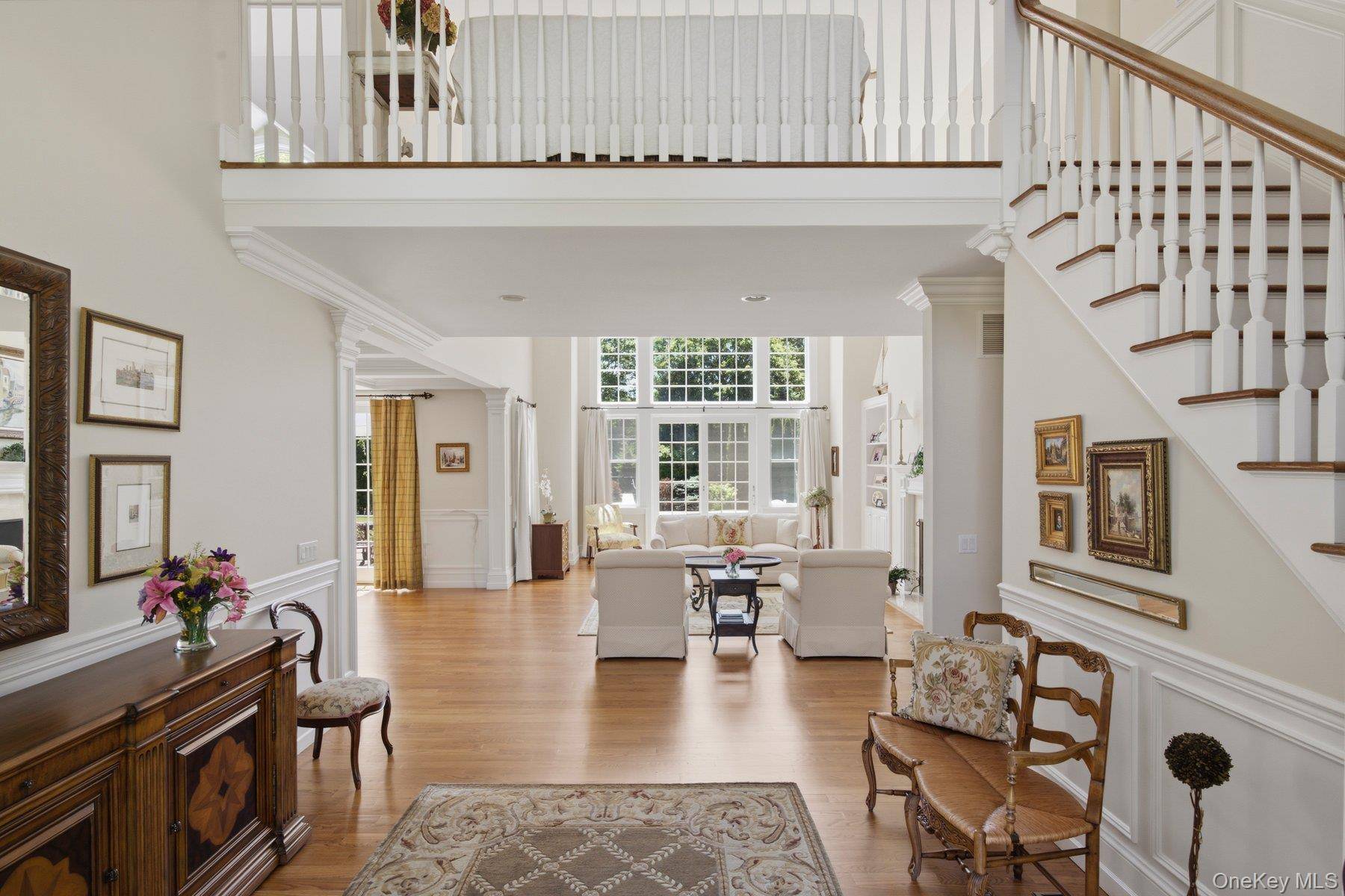 19 Cedarfield LN, Westhampton, NY 11977