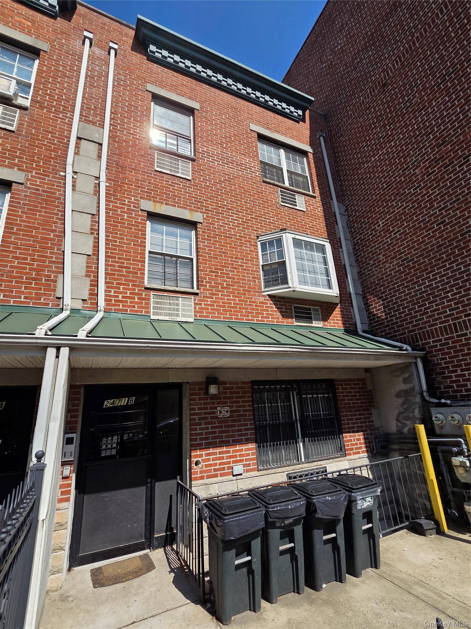 2471 B crotona AVE, Bronx, NY 10458