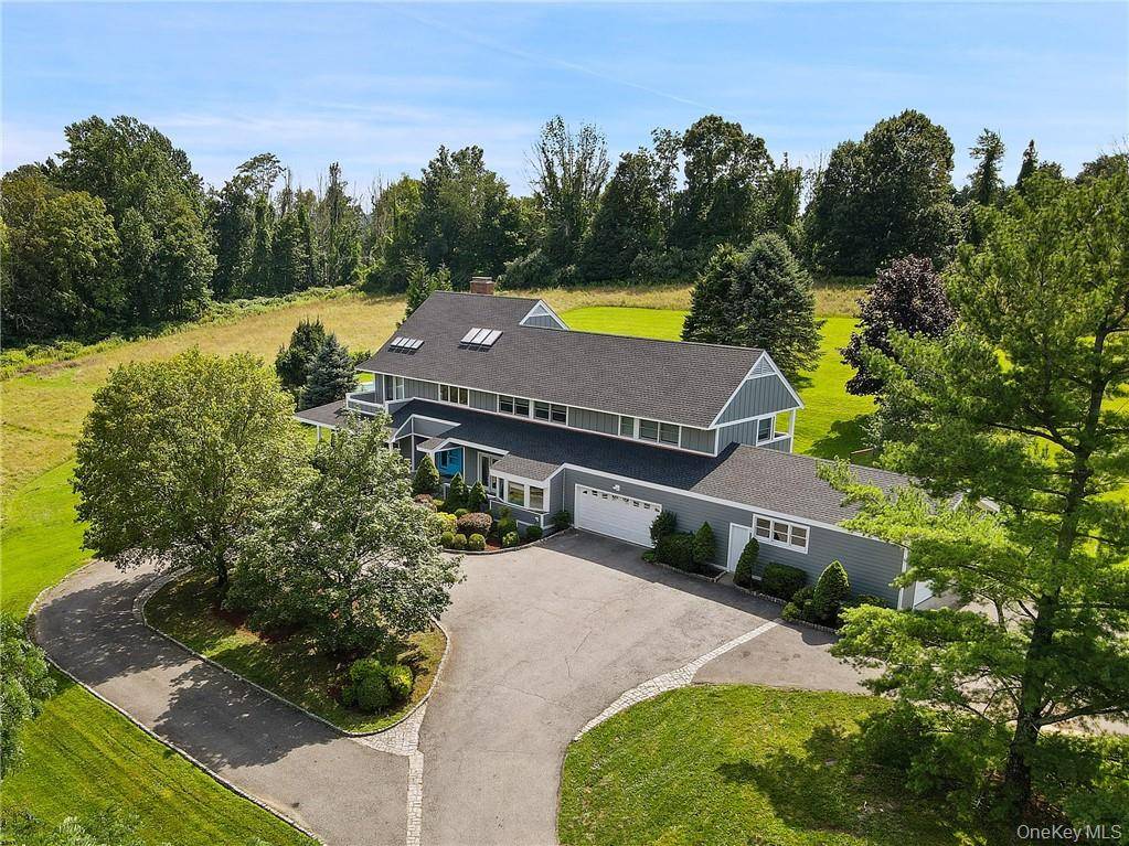 22 Waccabuc River LN, South Salem, NY 10590