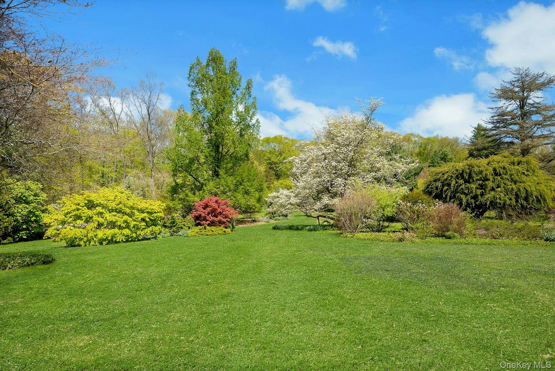 380 Cross River RD, Katonah, NY 10536