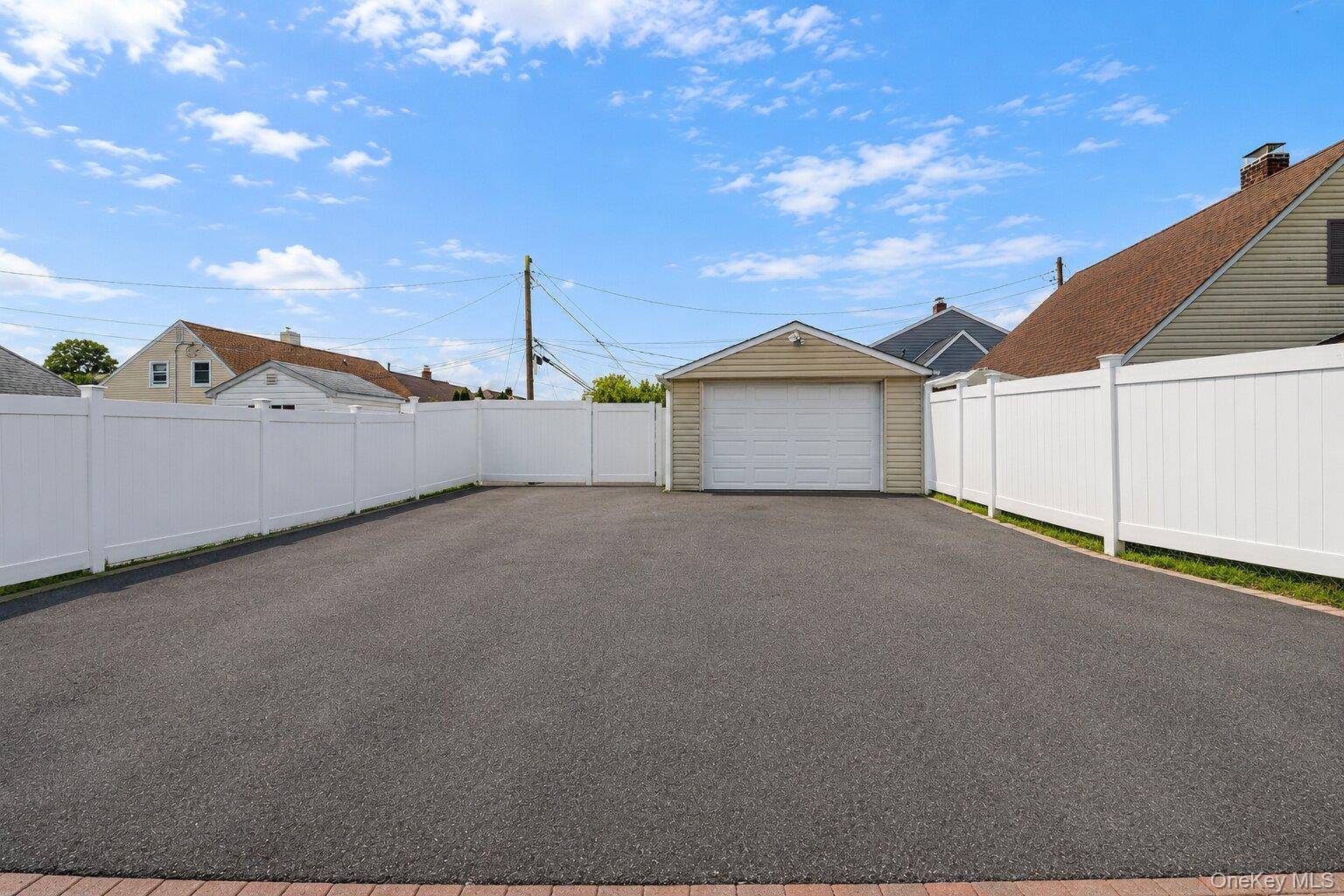 164 Bloomingdale RD, Levittown, NY 11756