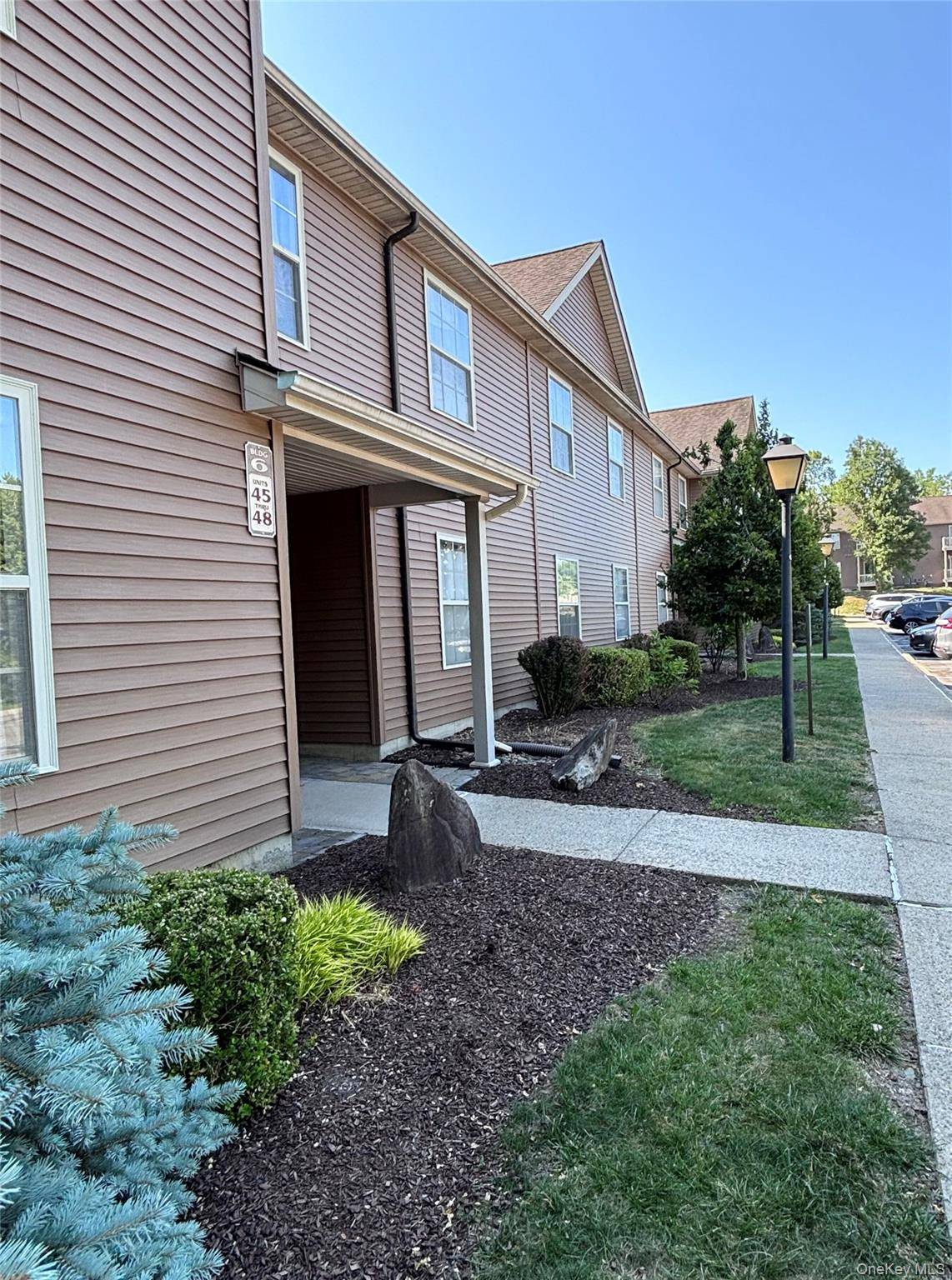 25 Henry W Dubios DR #29, New Paltz, NY 12561