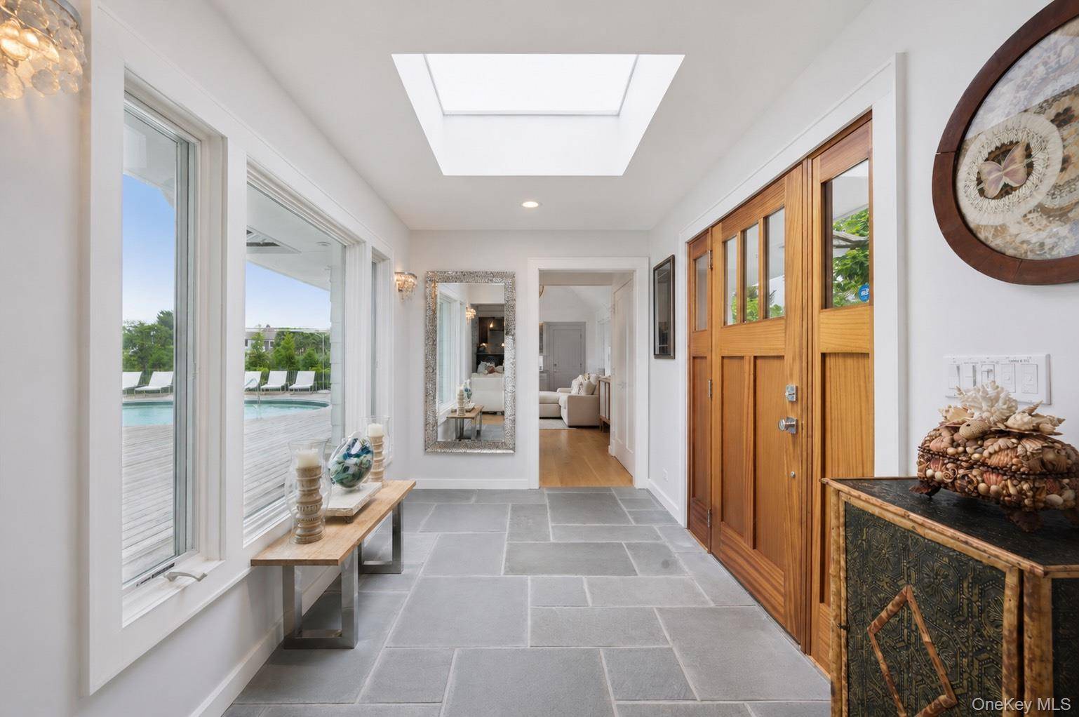 12 Ogden LN, Quogue, NY 11959