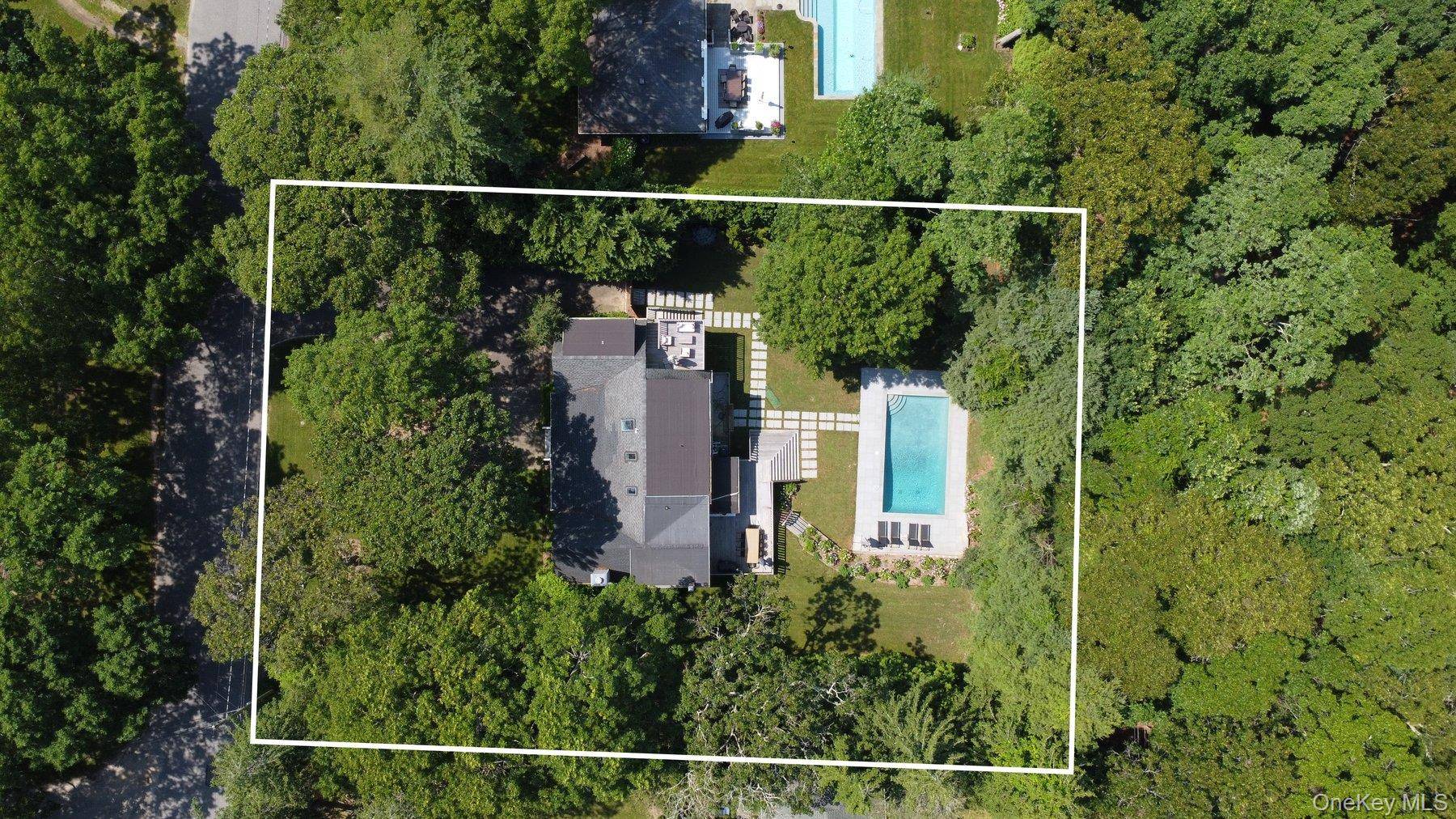 18 Bay View RD, Southampton, NY 11968