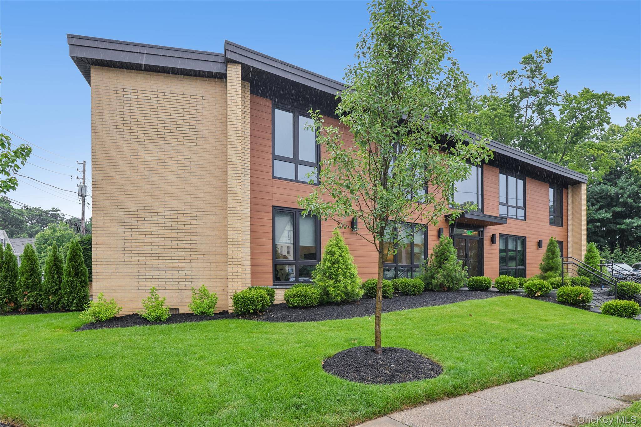 325 Manville RD #102, Pleasantville, NY 10570