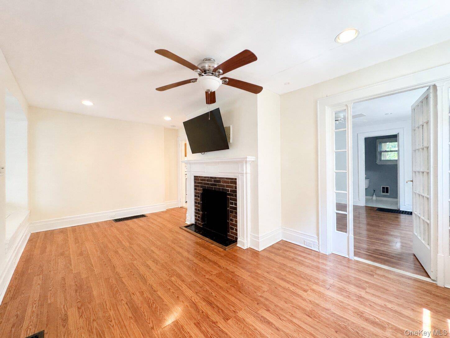 113 Rhodes ST, New Rochelle, NY 10801