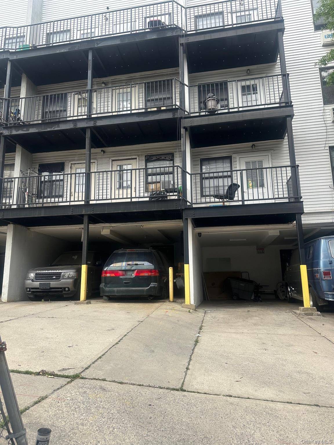 1988 Marmion AVE, Bronx, NY 10460