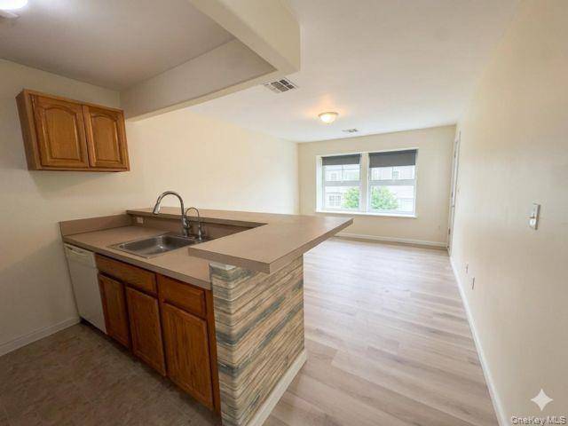 169 Sea Grass LN #2, Arverne, NY 11692