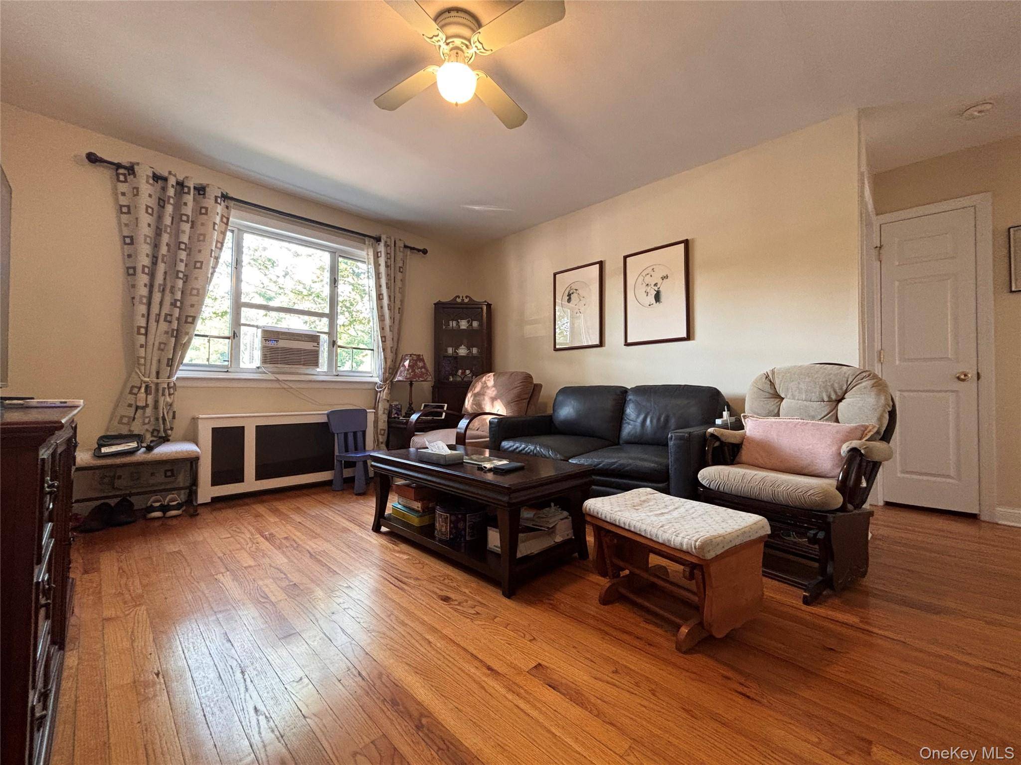224-14 Hillside AVE #Apt 39-7, Queens Village, NY 11427