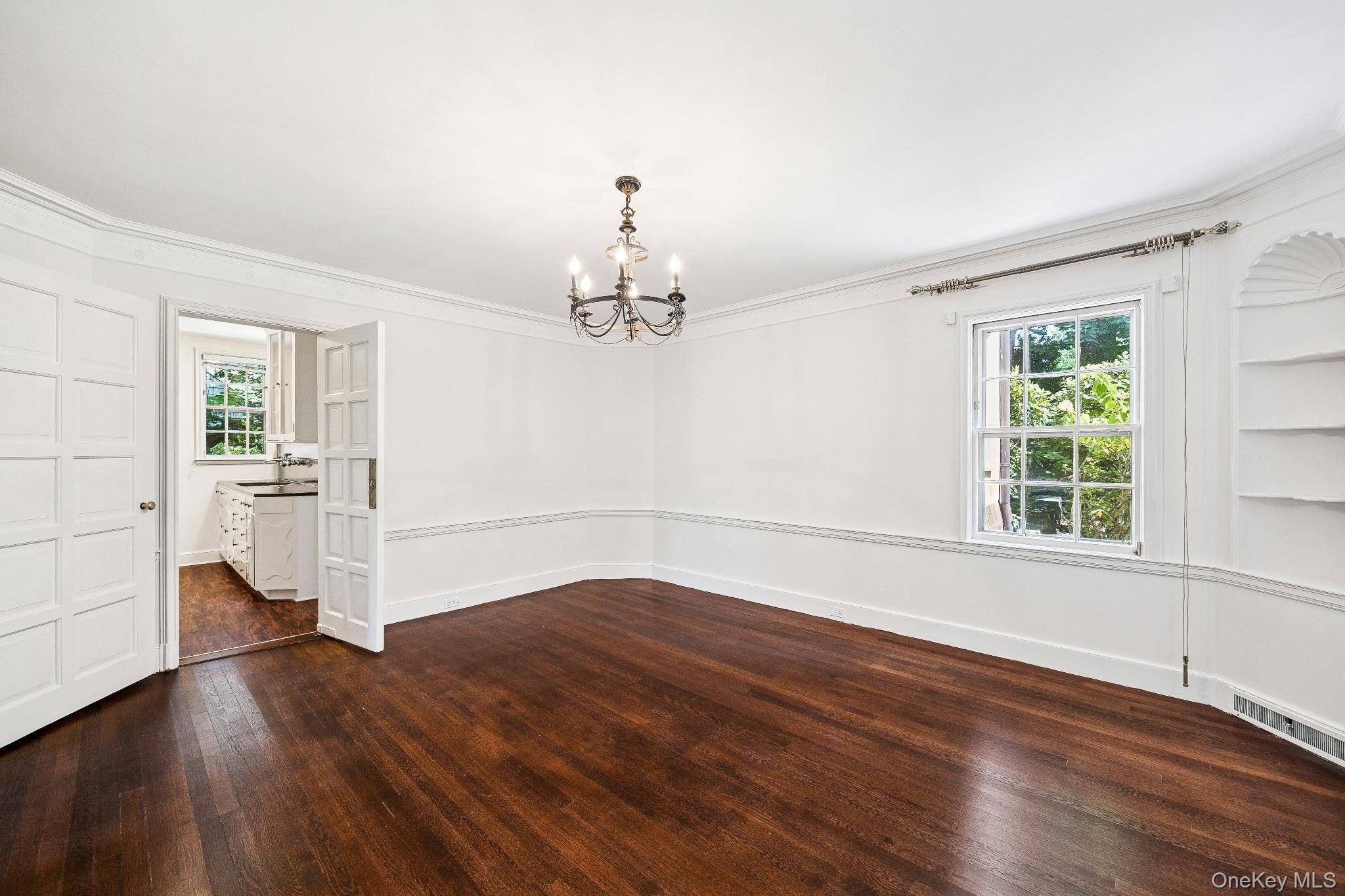 6 Fox Meadow RD, Scarsdale, NY 10583