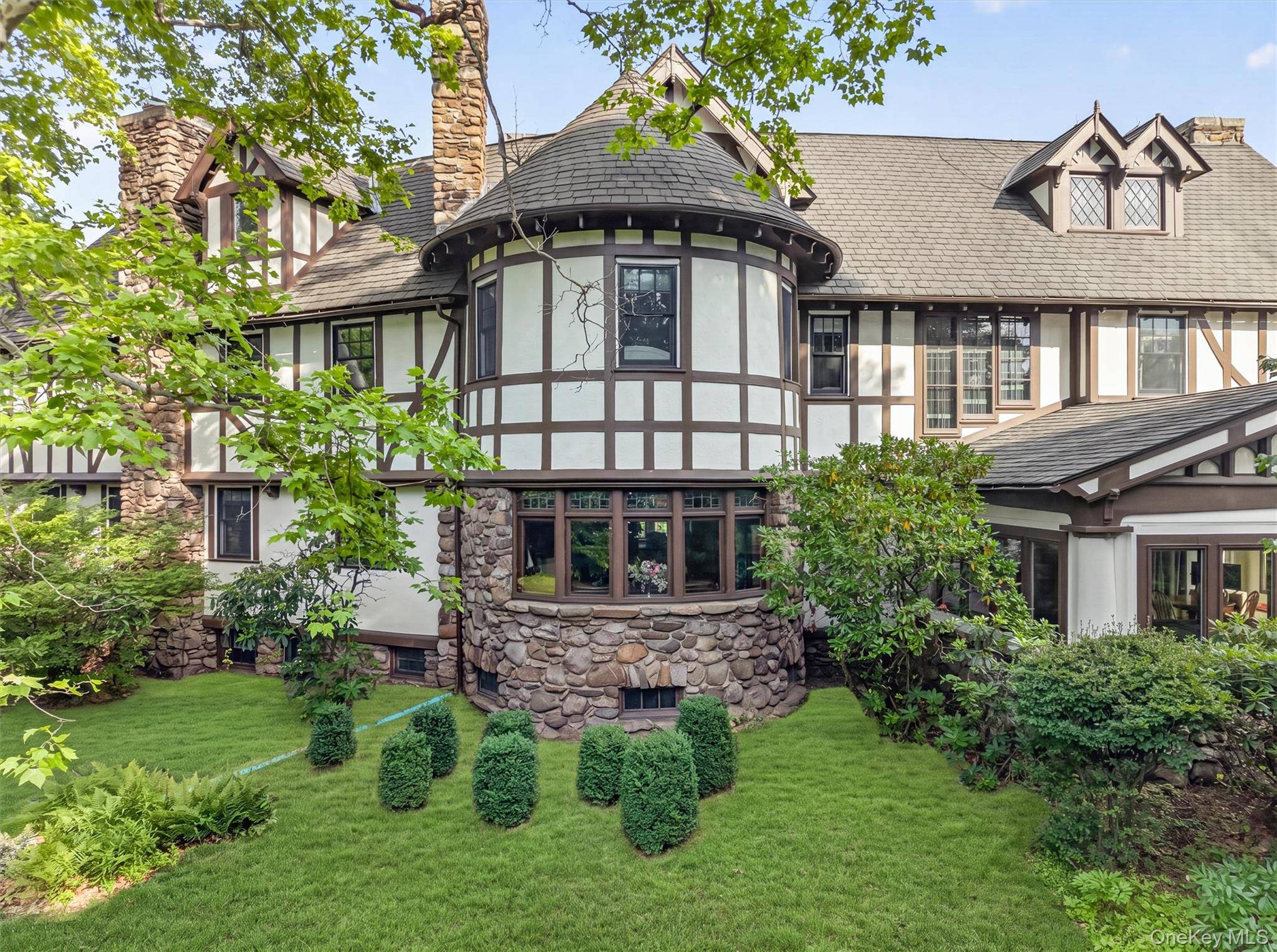 155 Arcadia RD, Goshen, NY 10924