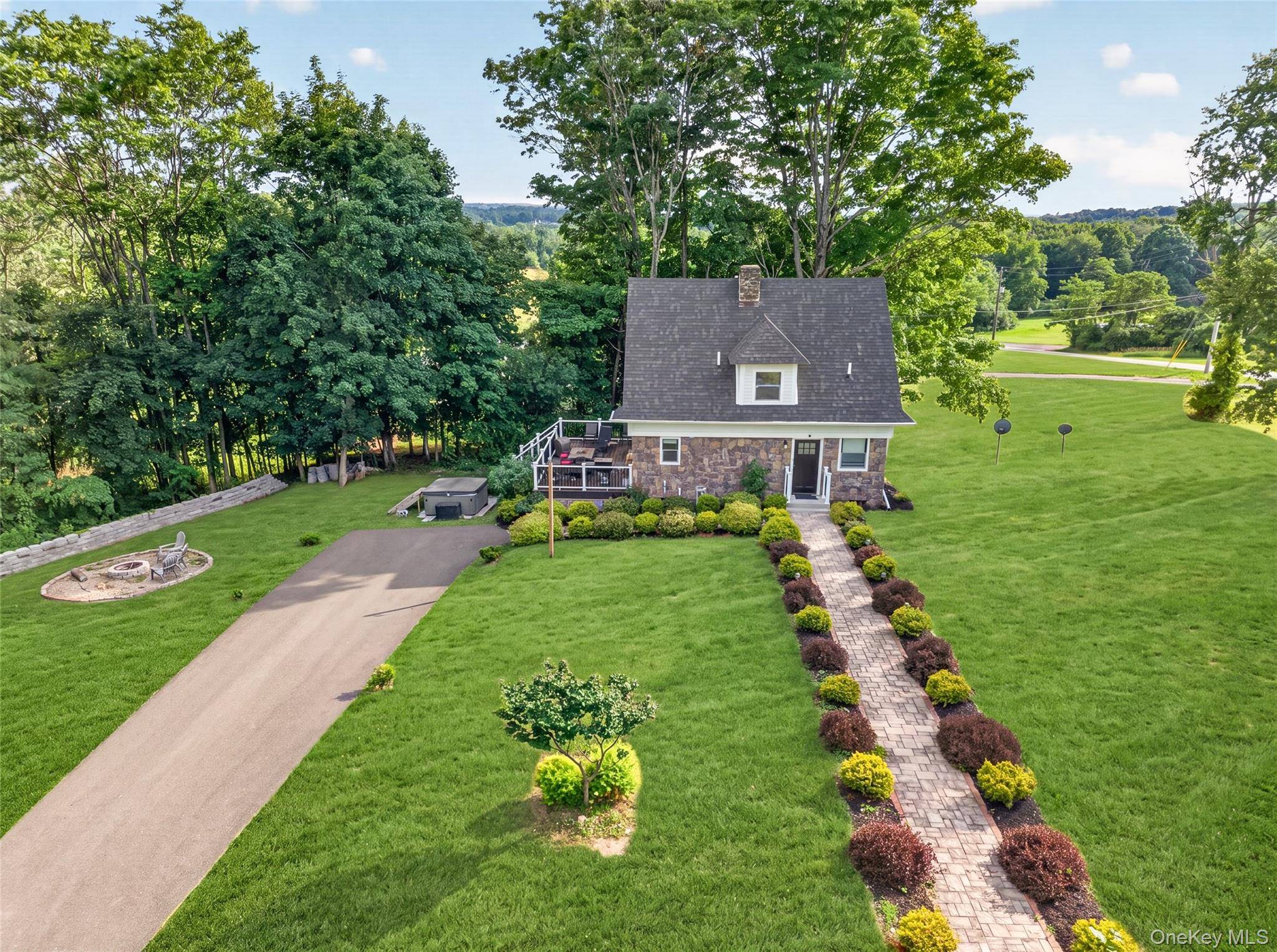 155 Arcadia RD, Goshen, NY 10924