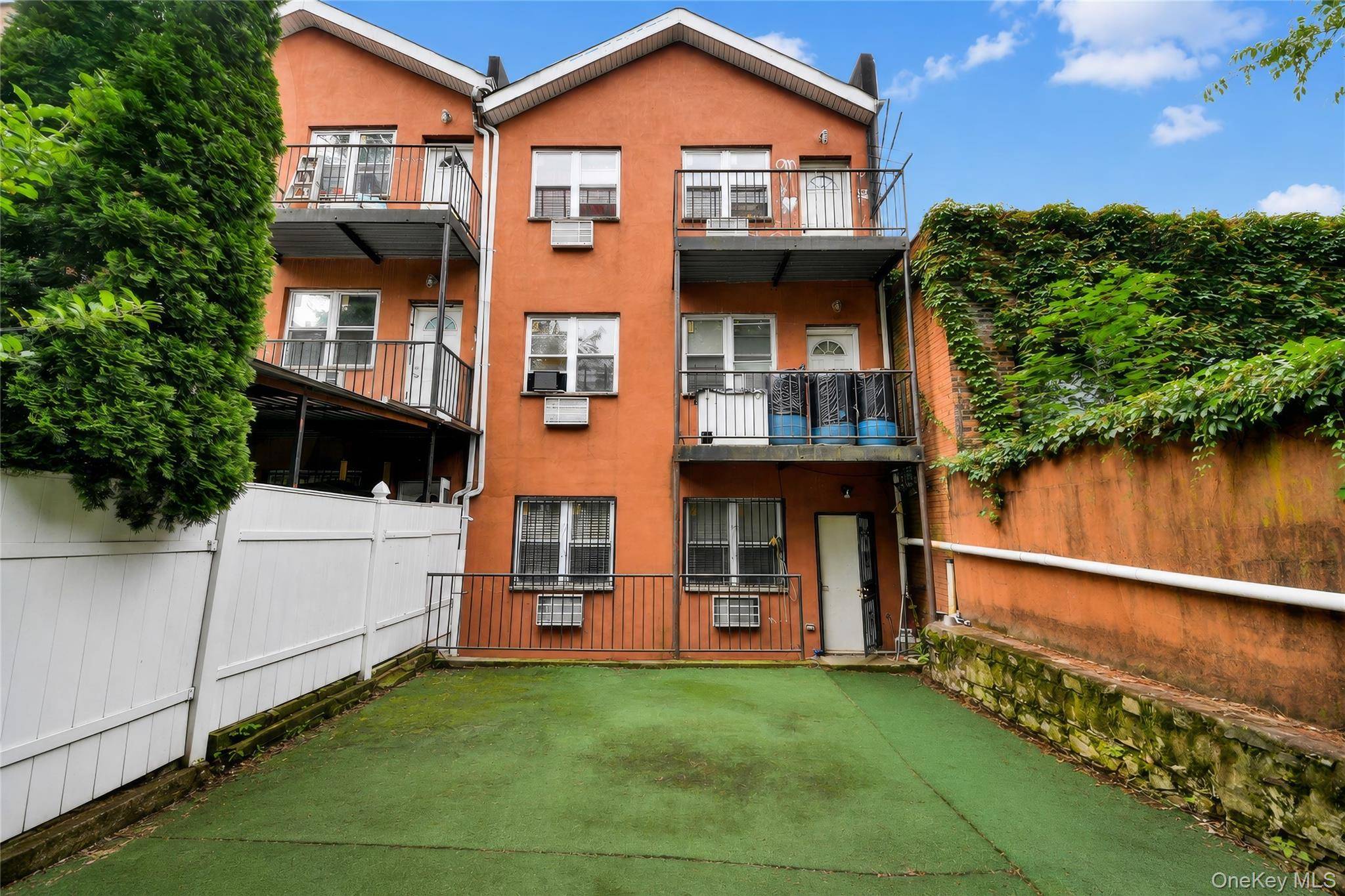 453 E 181 ST, Bronx, NY 10457