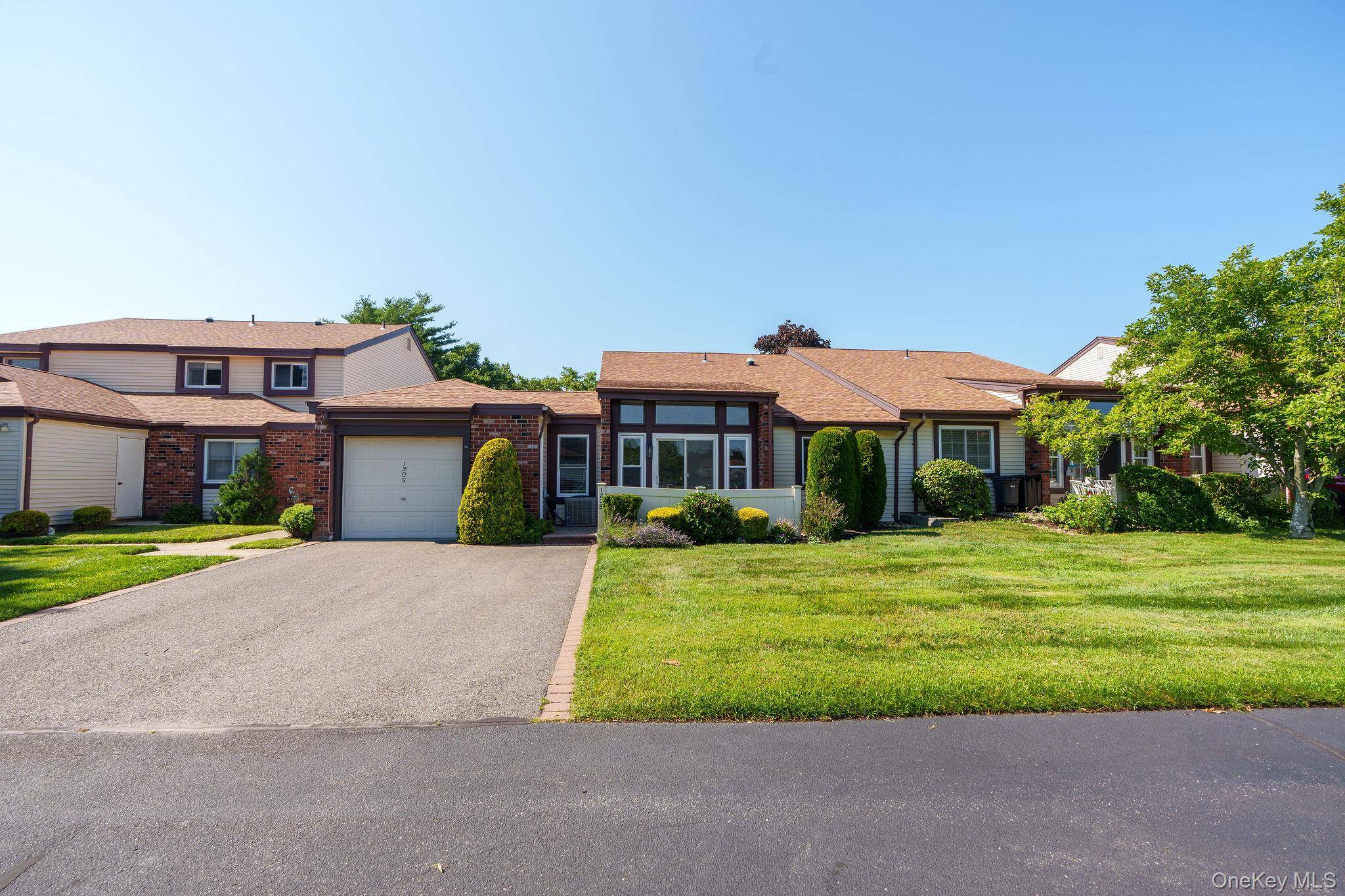 1205 Gotham DR, Saint James, NY 11780