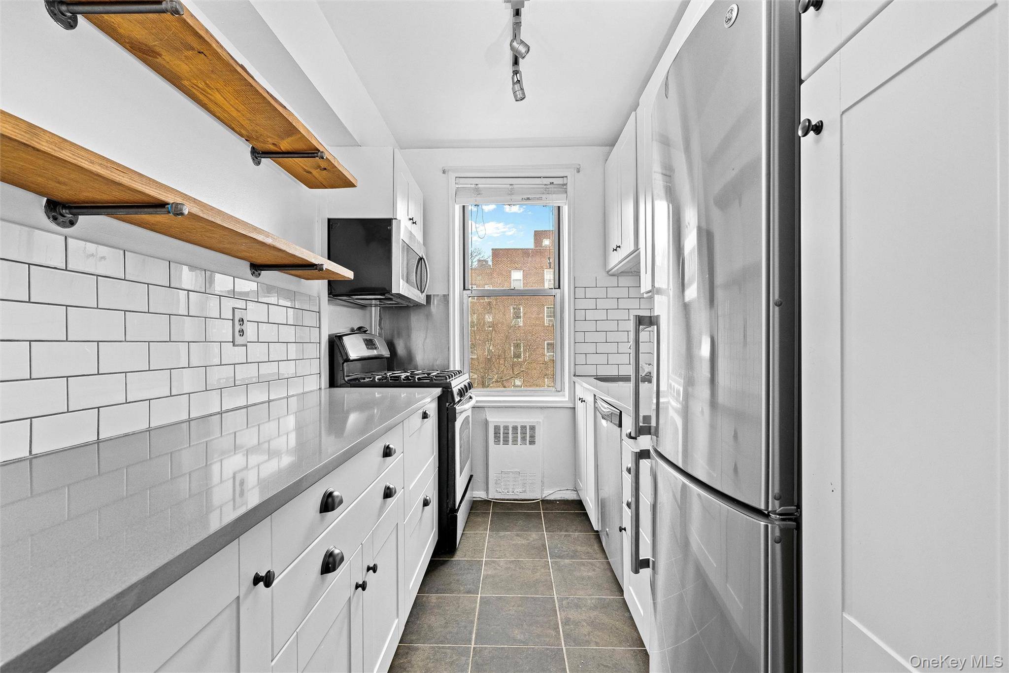 804 Bronx River RD #5A, Bronxville, NY 10708