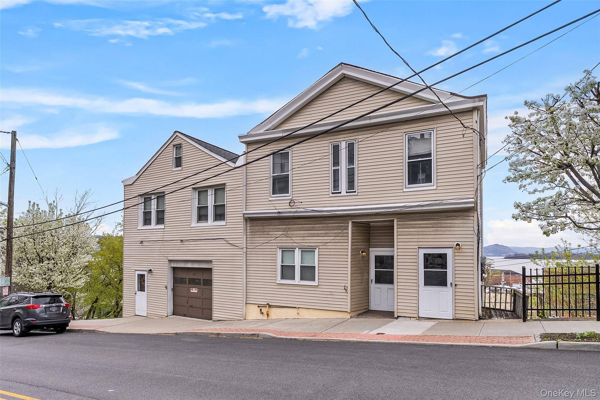 39 Secor RD, Ossining, NY 10562