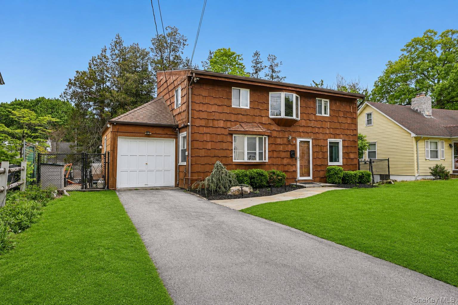 18 Miller TER, White Plains, NY 10607