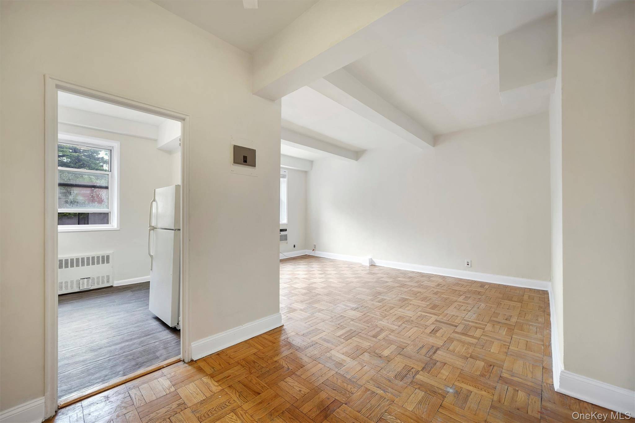 4 Sadore LN #1-O, Yonkers, NY 10710