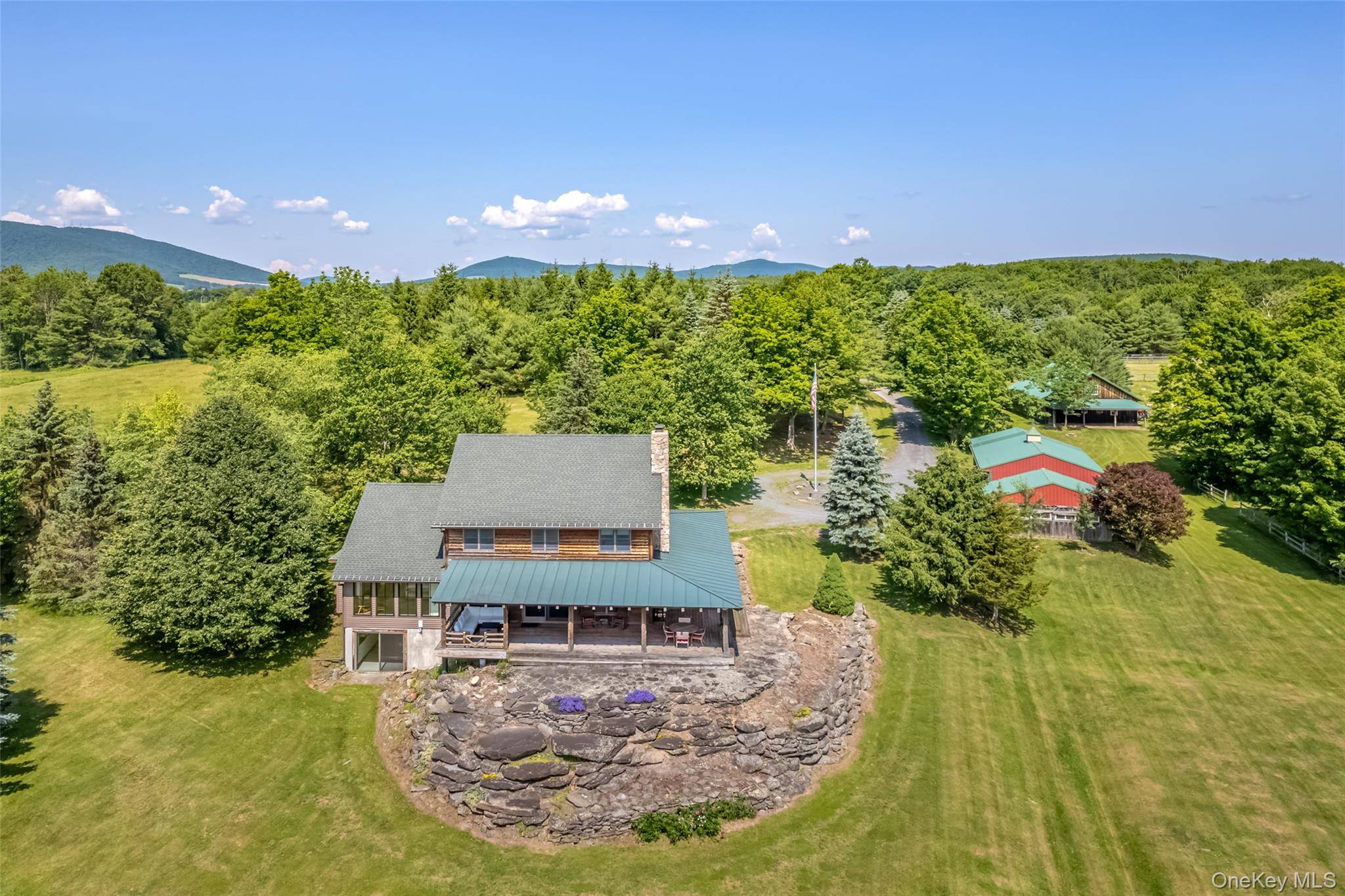 688 Bruce Porn RD, Stamford, NY 12167