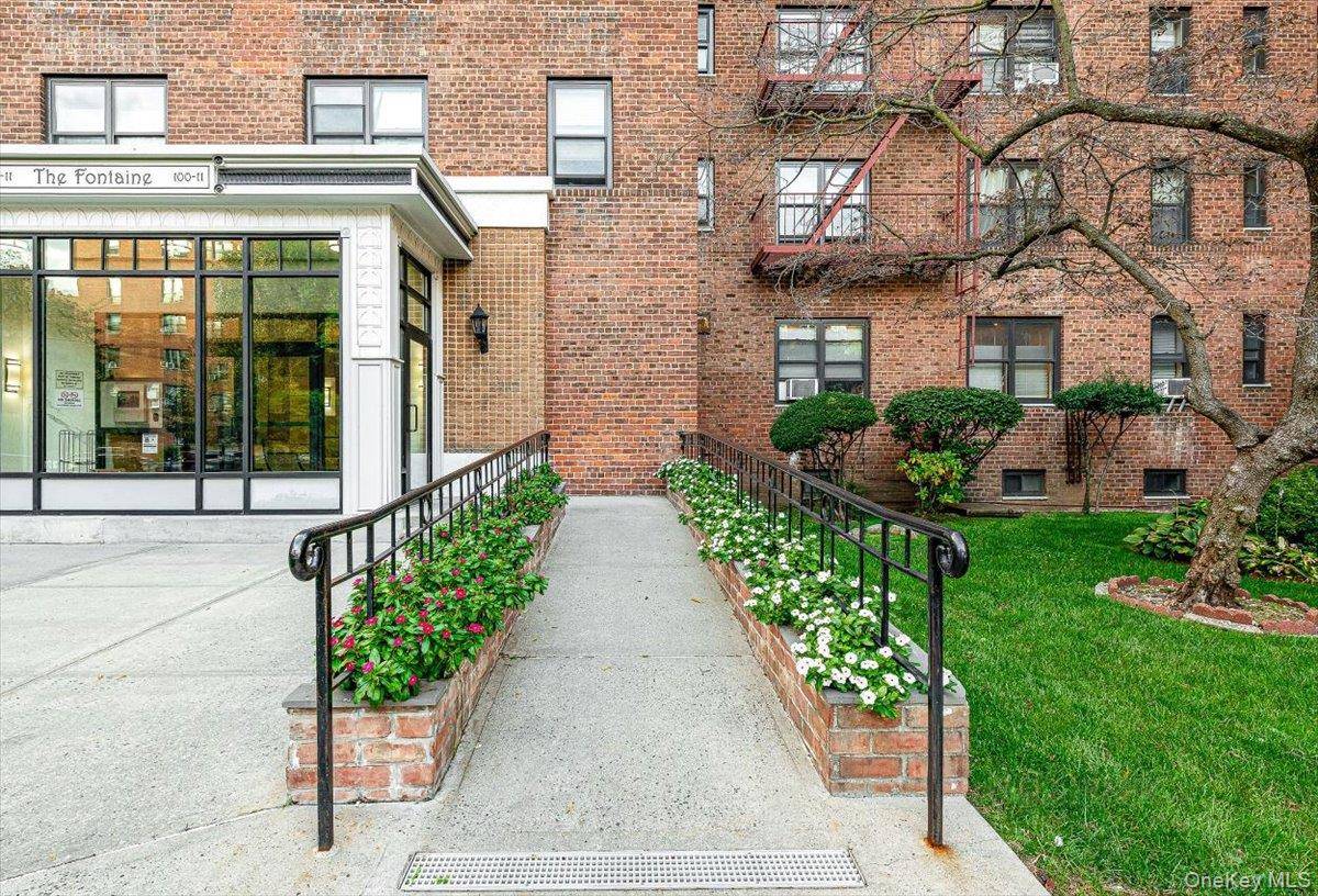 100-11 67th RD #103, Forest Hills, NY 11375