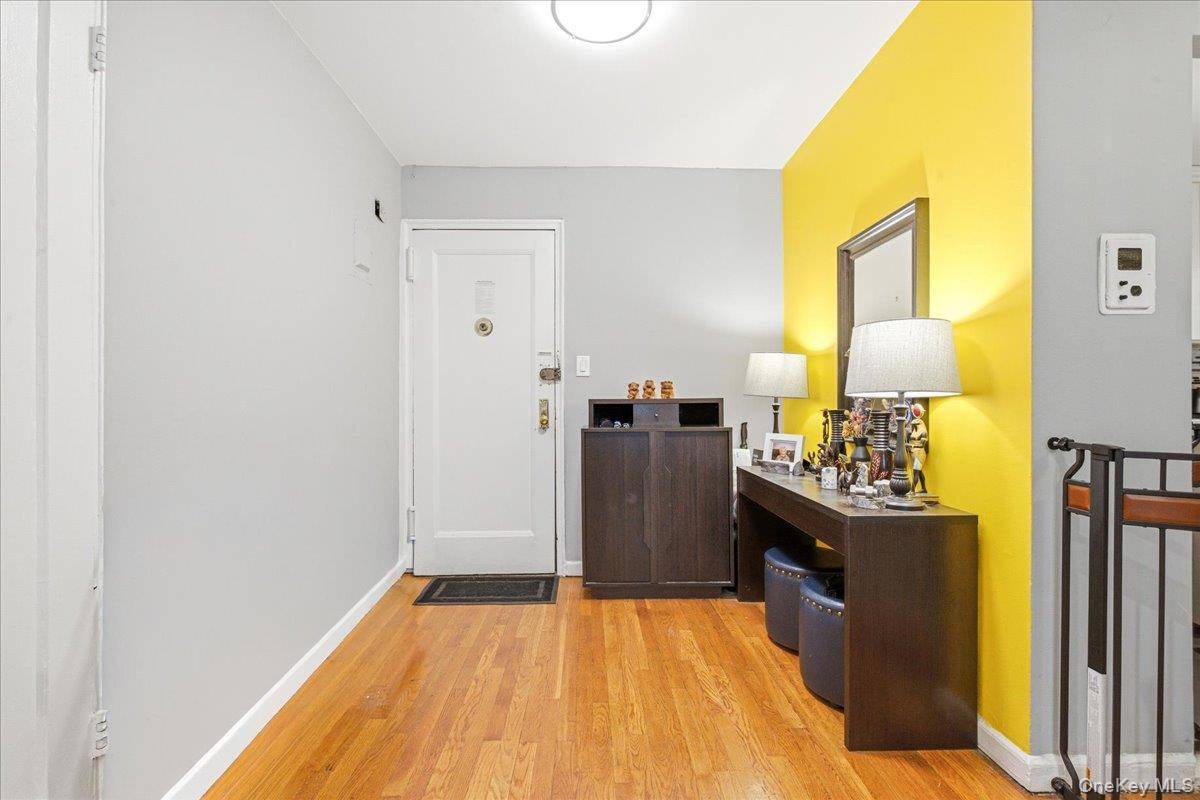 100-11 67th RD #103, Forest Hills, NY 11375