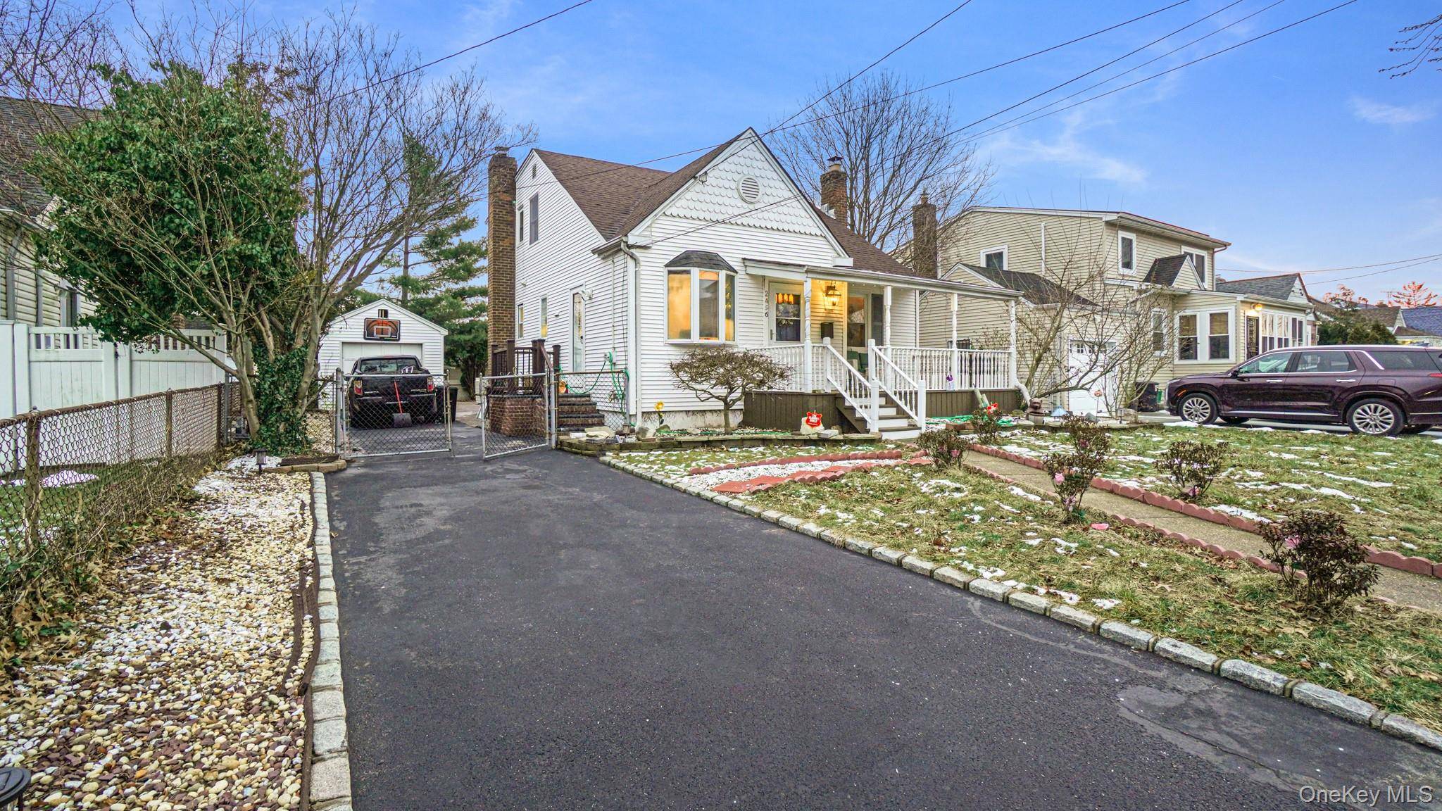 2496 Camp AVE, North Bellmore, NY 11710
