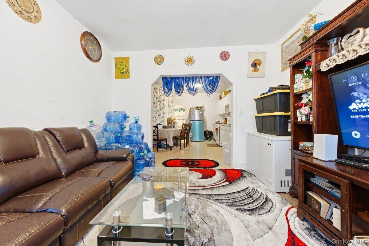 3159 Villa AVE, Bronx, NY 10468